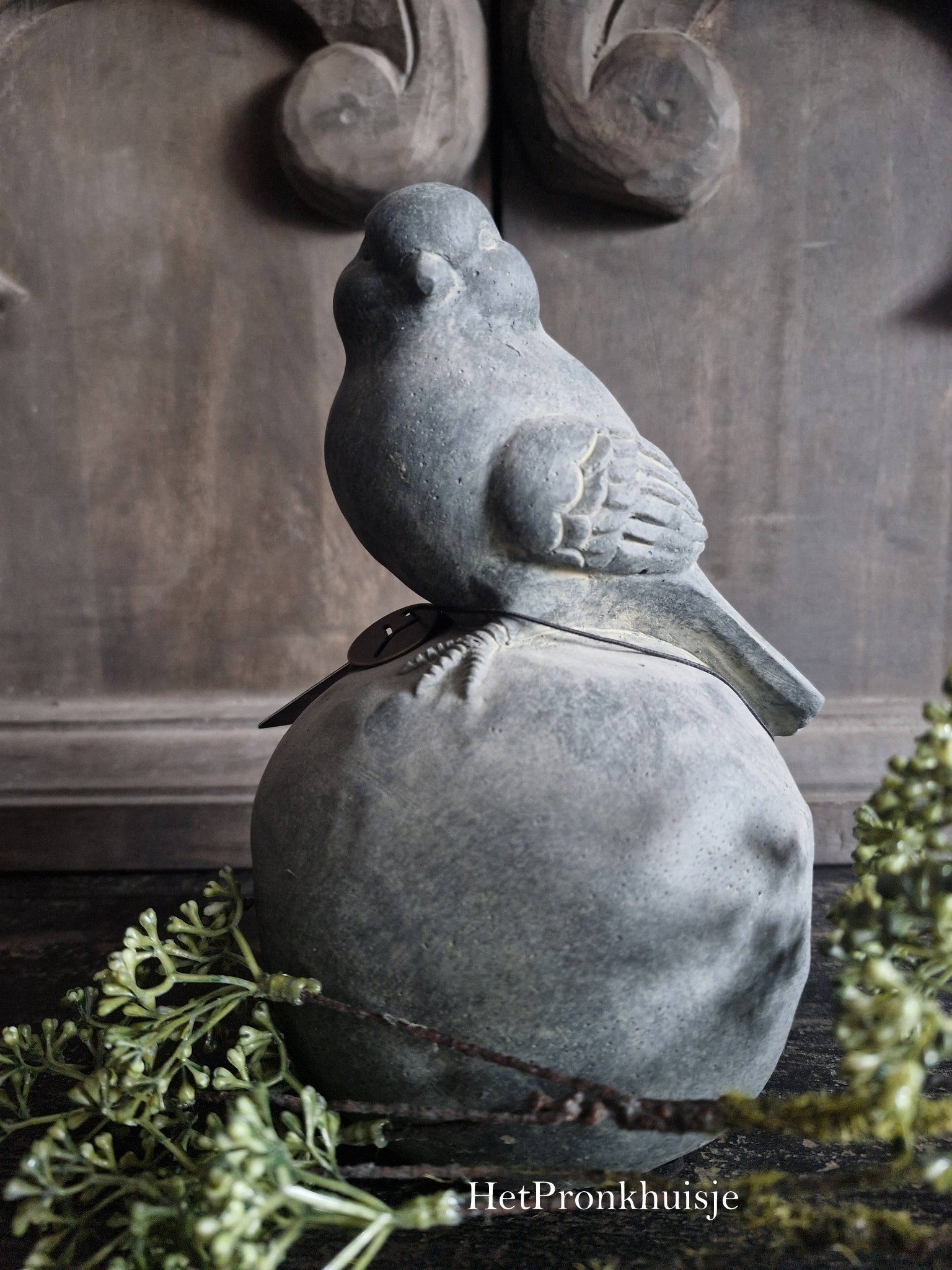 Brynxz. Vogel op bal. Majestic vintage