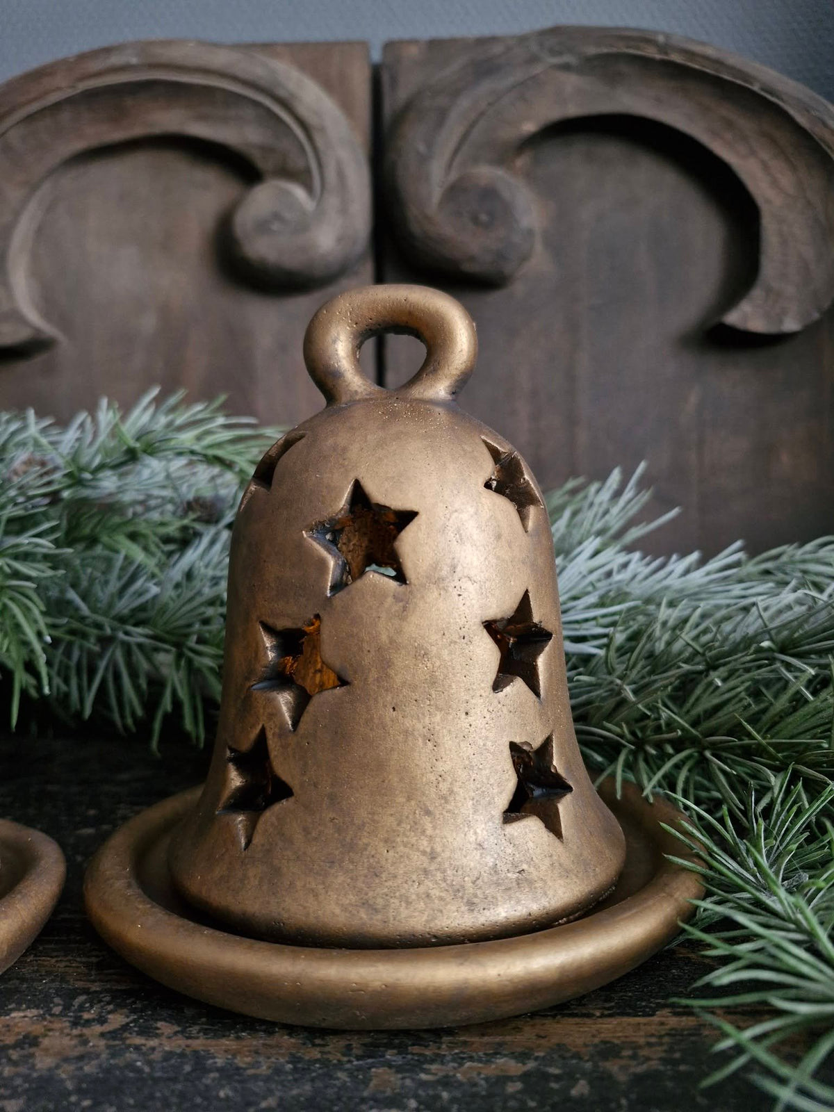 Brynxz. Set 2. Jinglebells tealightcup. Majestic gold