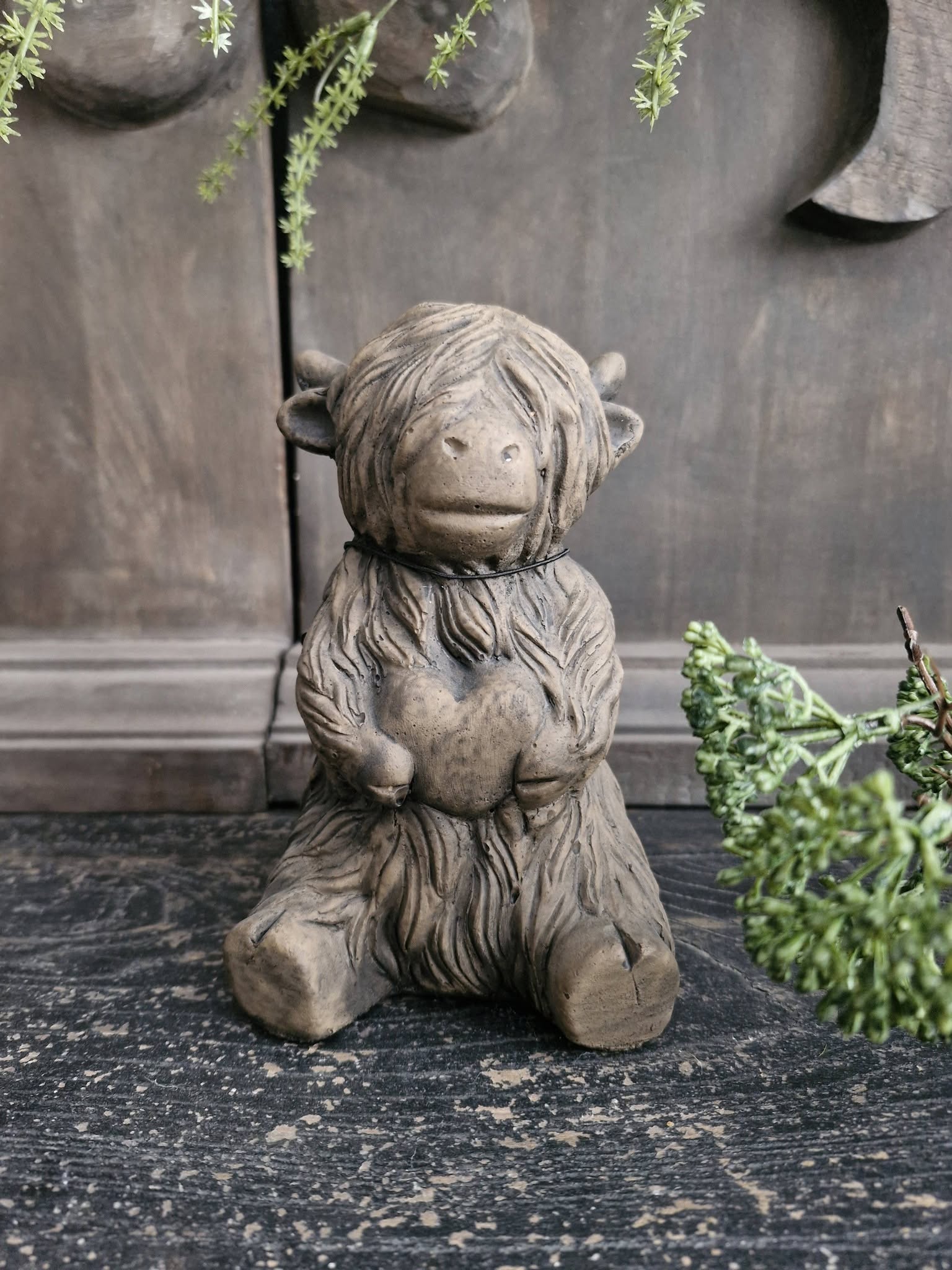 Brynxz. Sitting Scotty with Heart Majestic Brown