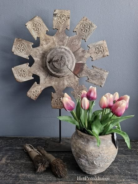 Countryfield. Tulpen boeket. Donker fuchsia