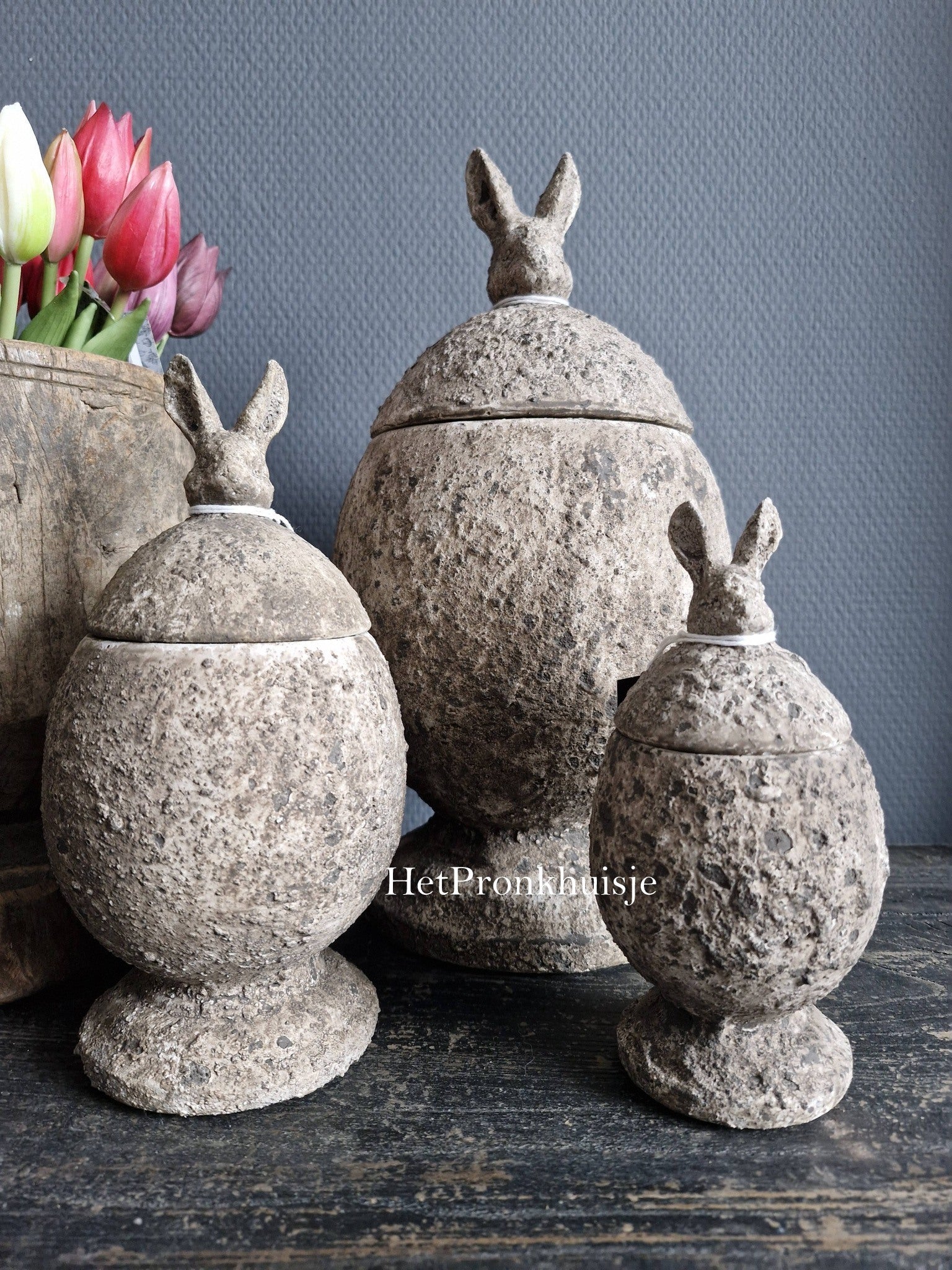 Decoratieve pot met haas