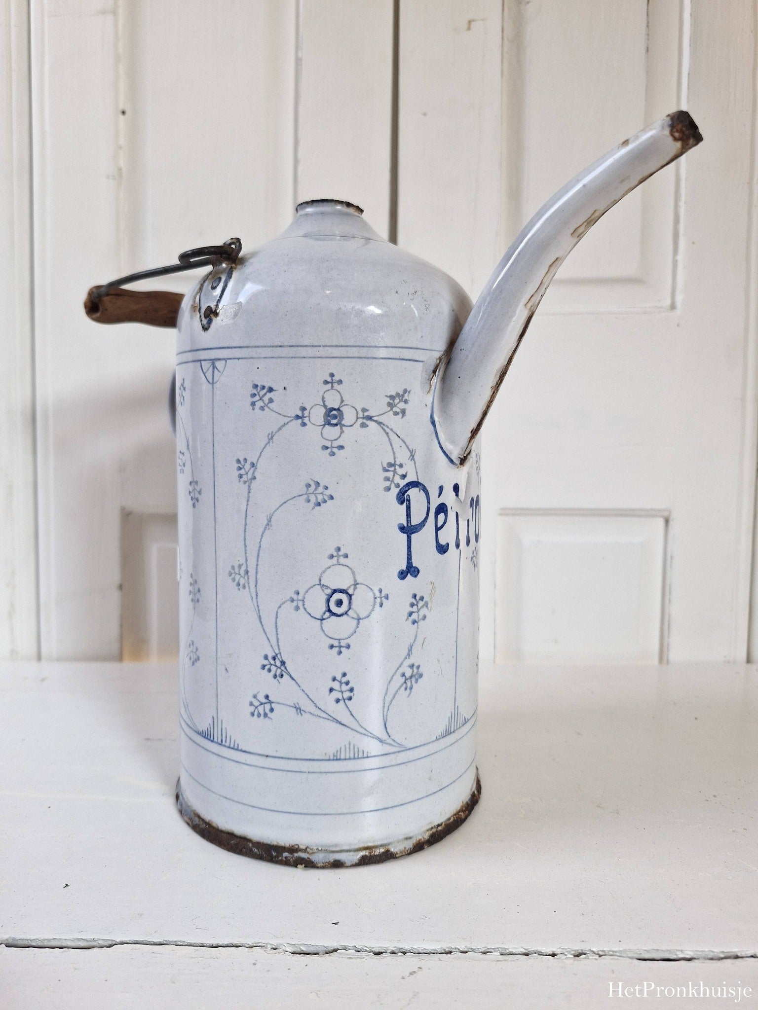Emaille petroleumkan. Blauw saks