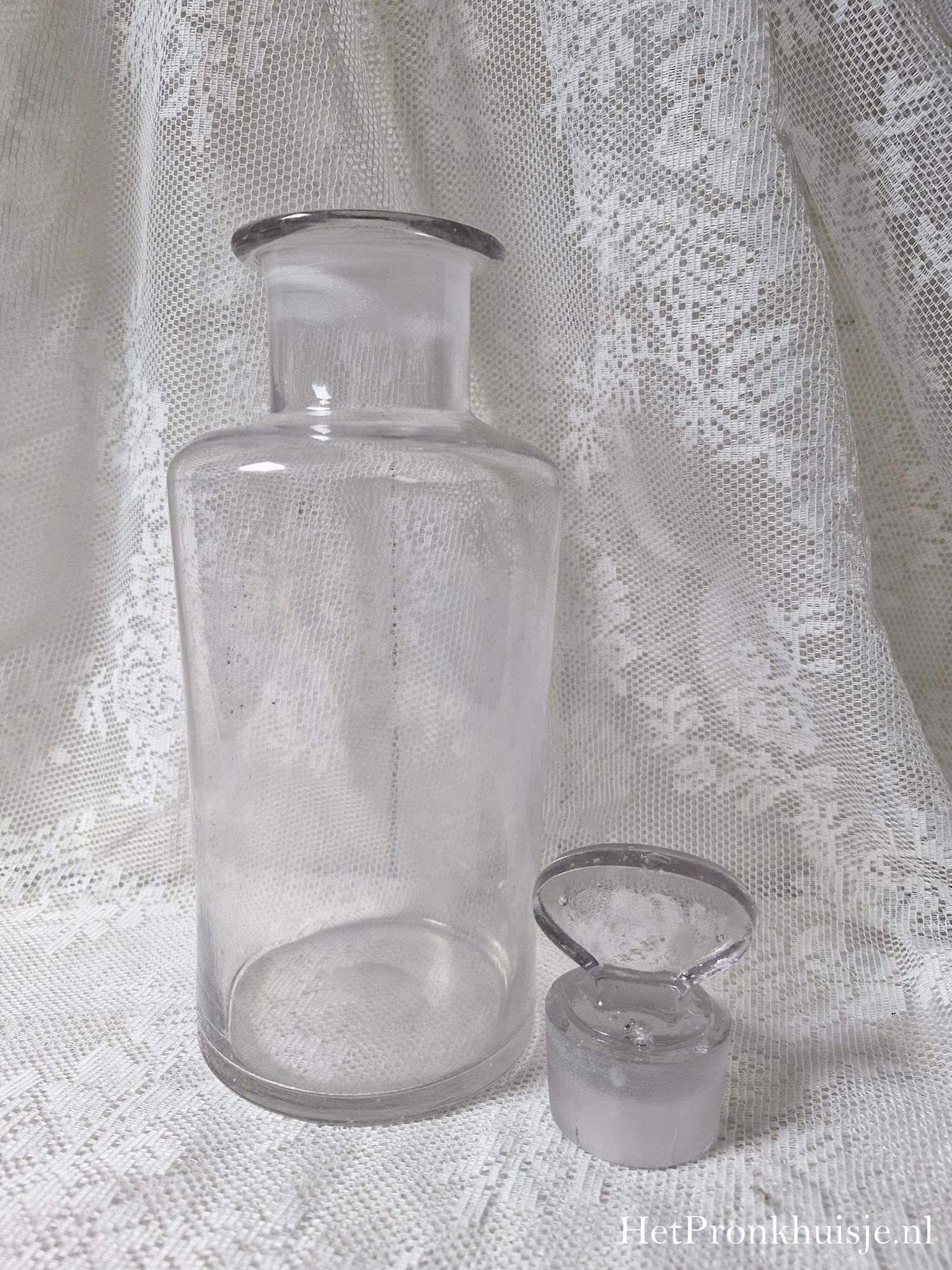 Glazen apothekerspot