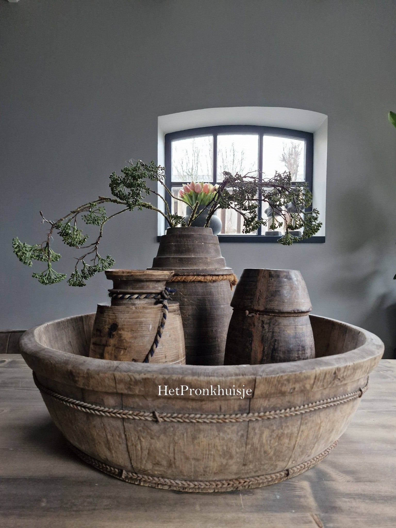 Grote houten olijfbak