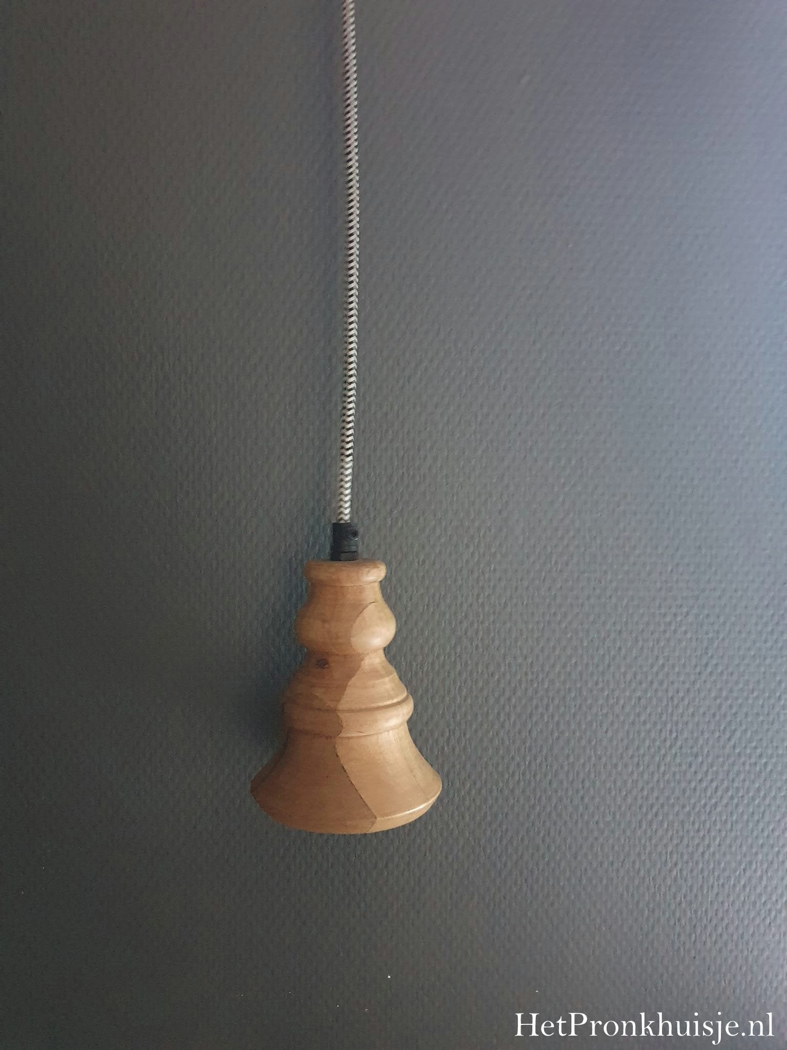Houten hanglamp.