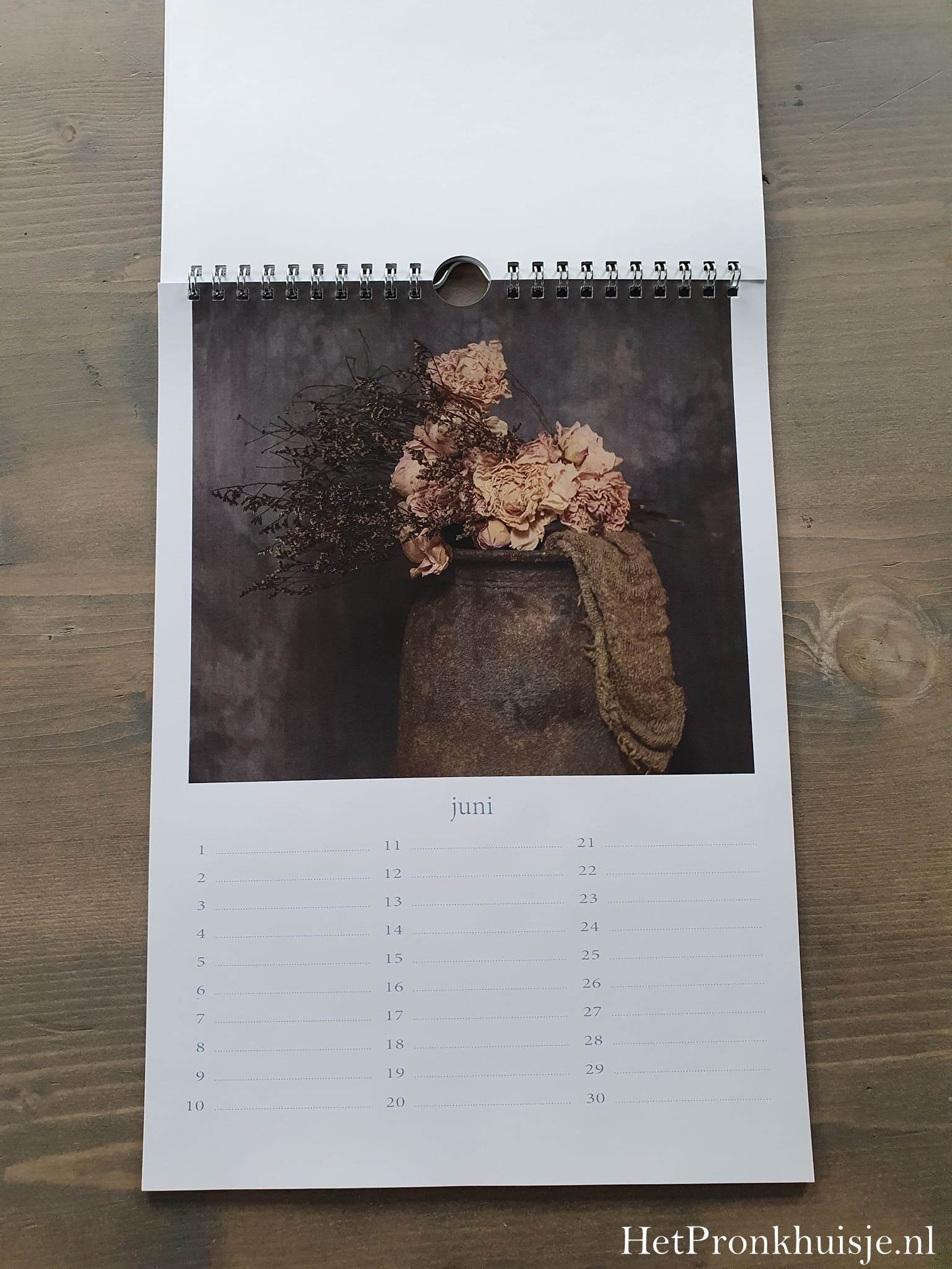 Kalender. Nepalese potten