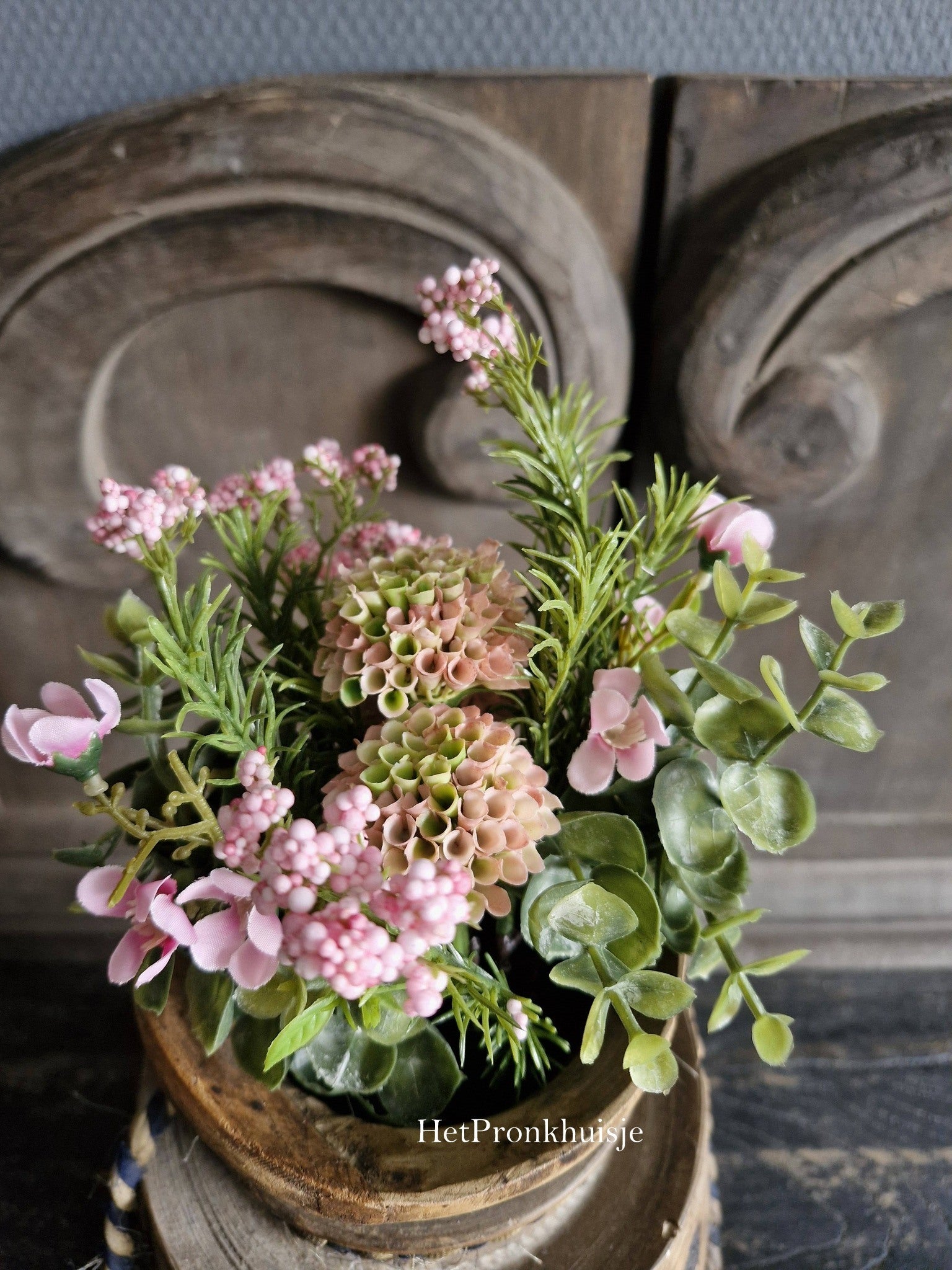 Kunst boeket. Dahlia zacht roze