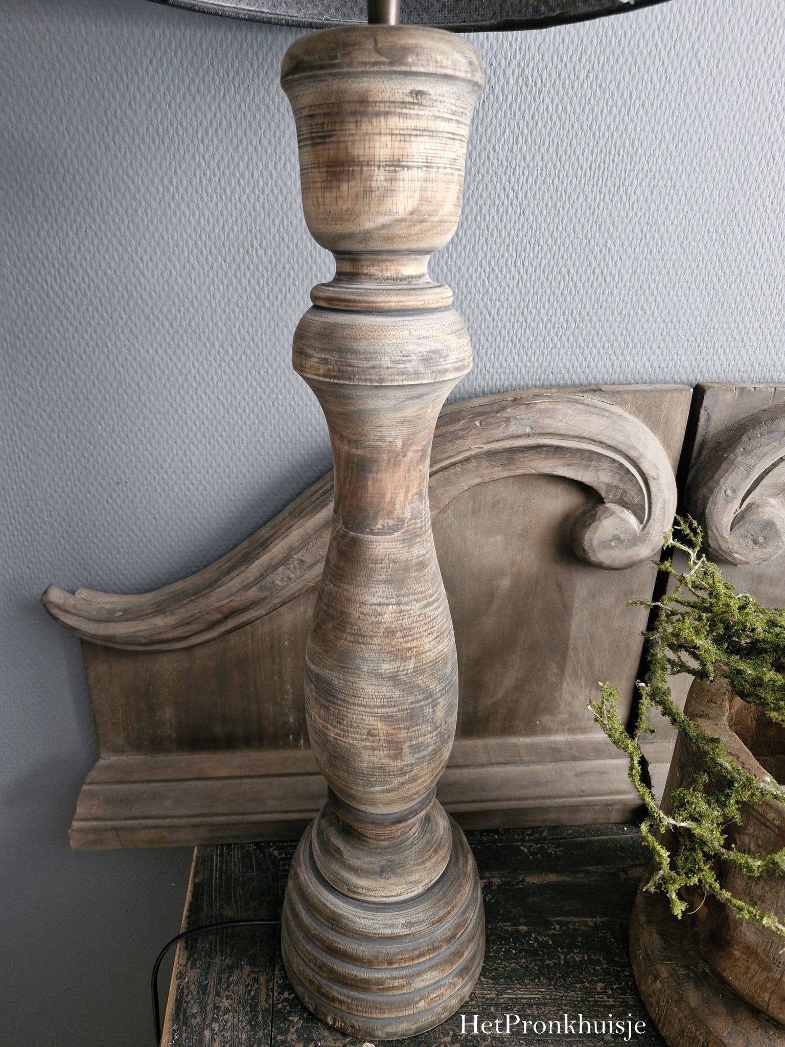 Landelijke houten lampenvoet