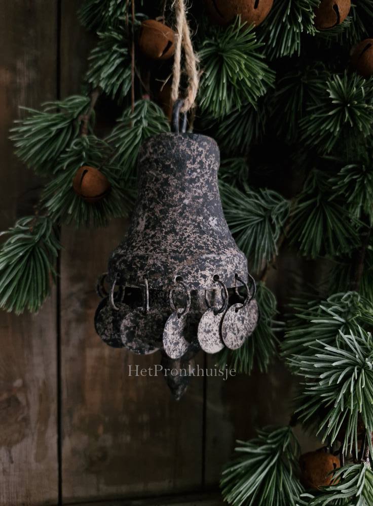 Metalen ornament met schijfjes