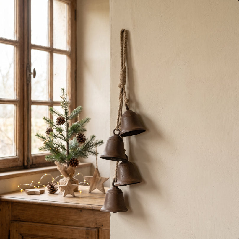 Metalen bellen toef