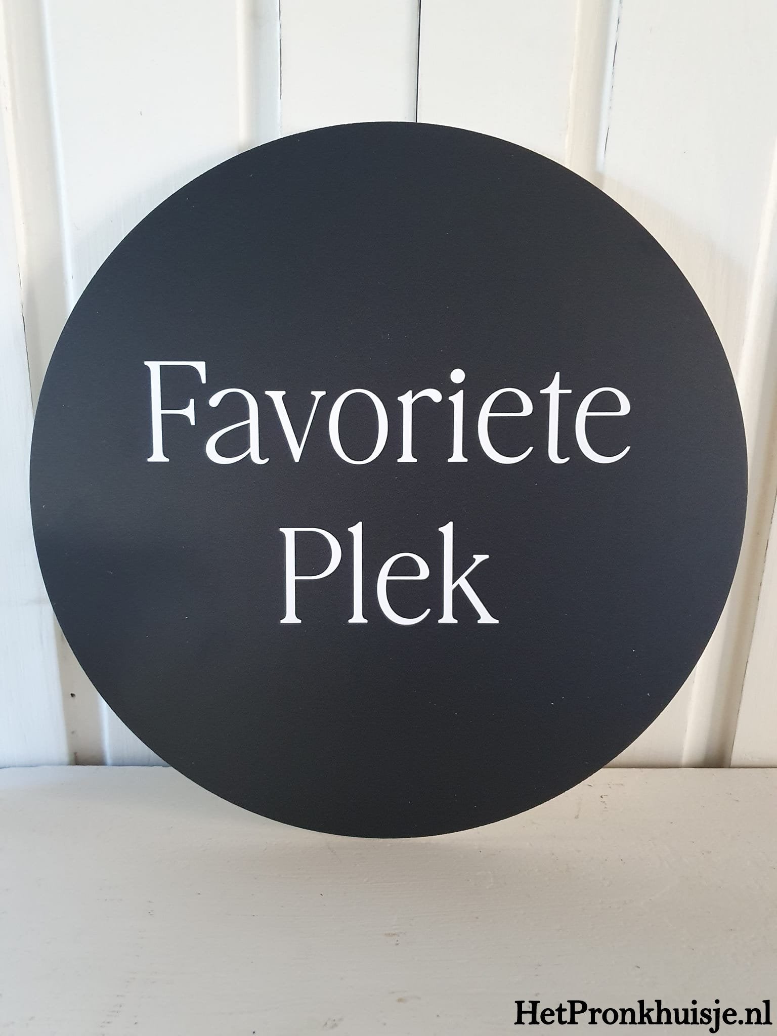 Muurcirkel. Favoriete plek. Zwart.