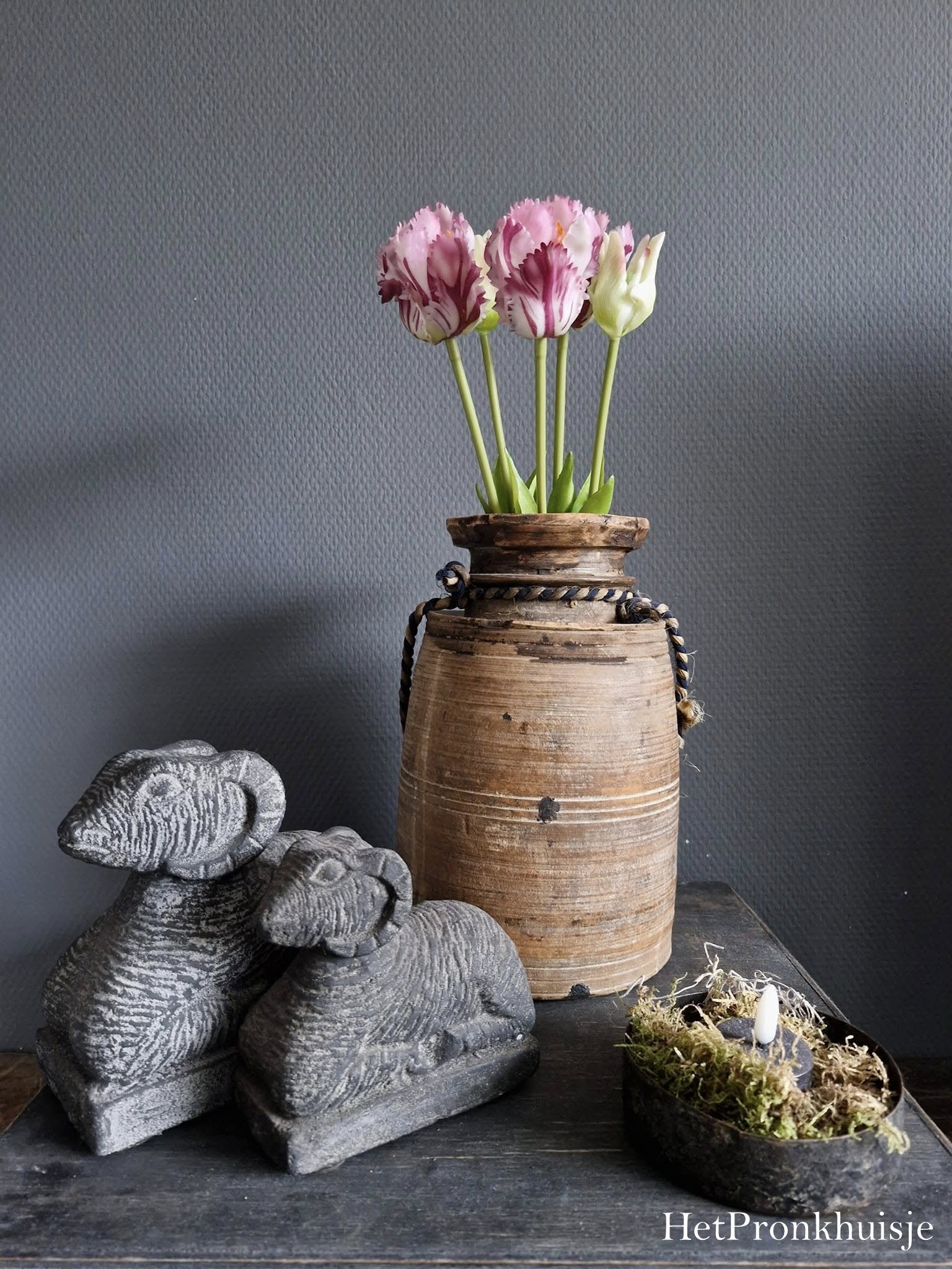 Papagaai tulpen. Paars roze. Bos 5 stelen