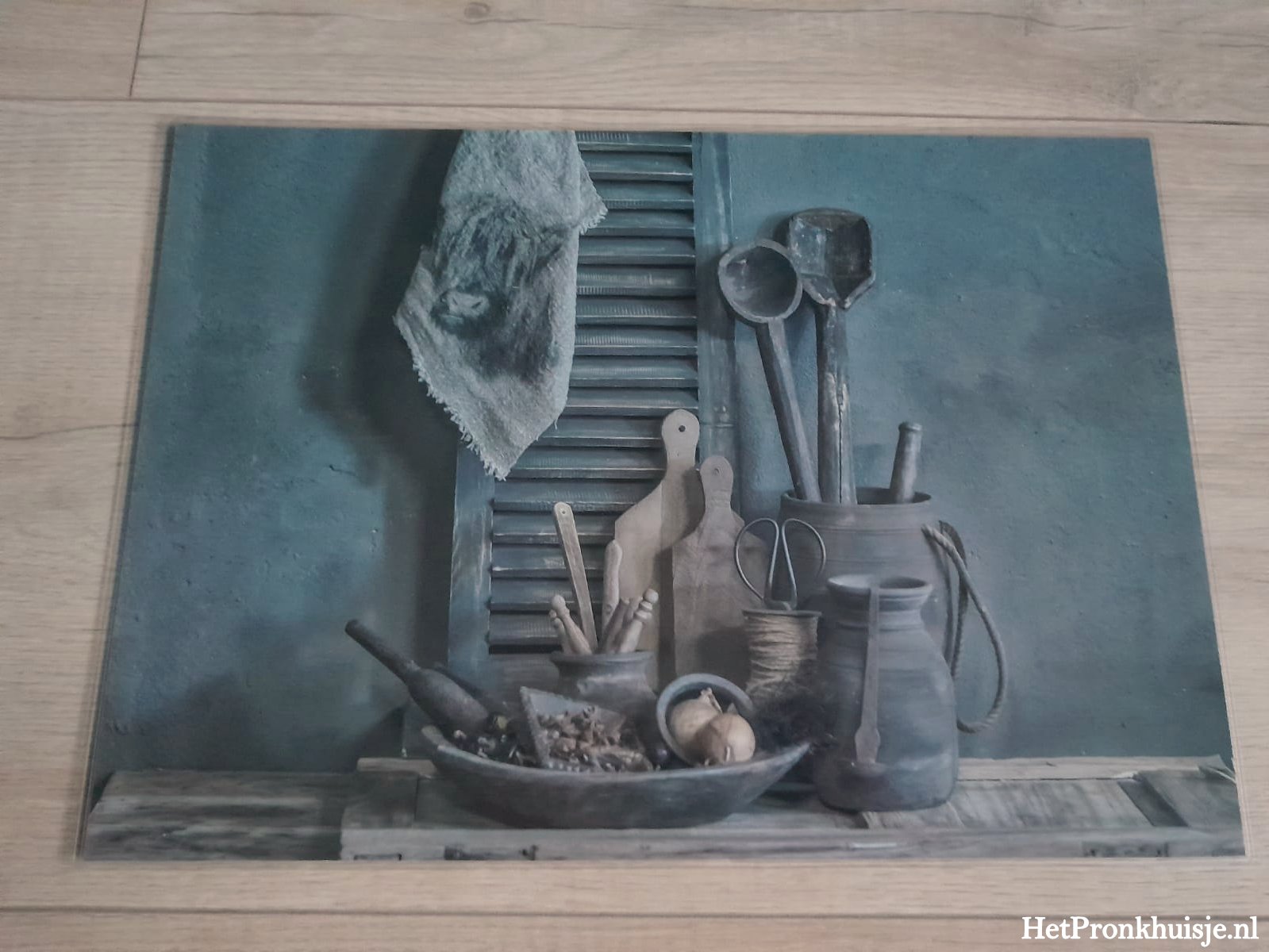 Placemat. Luik met keukengerei