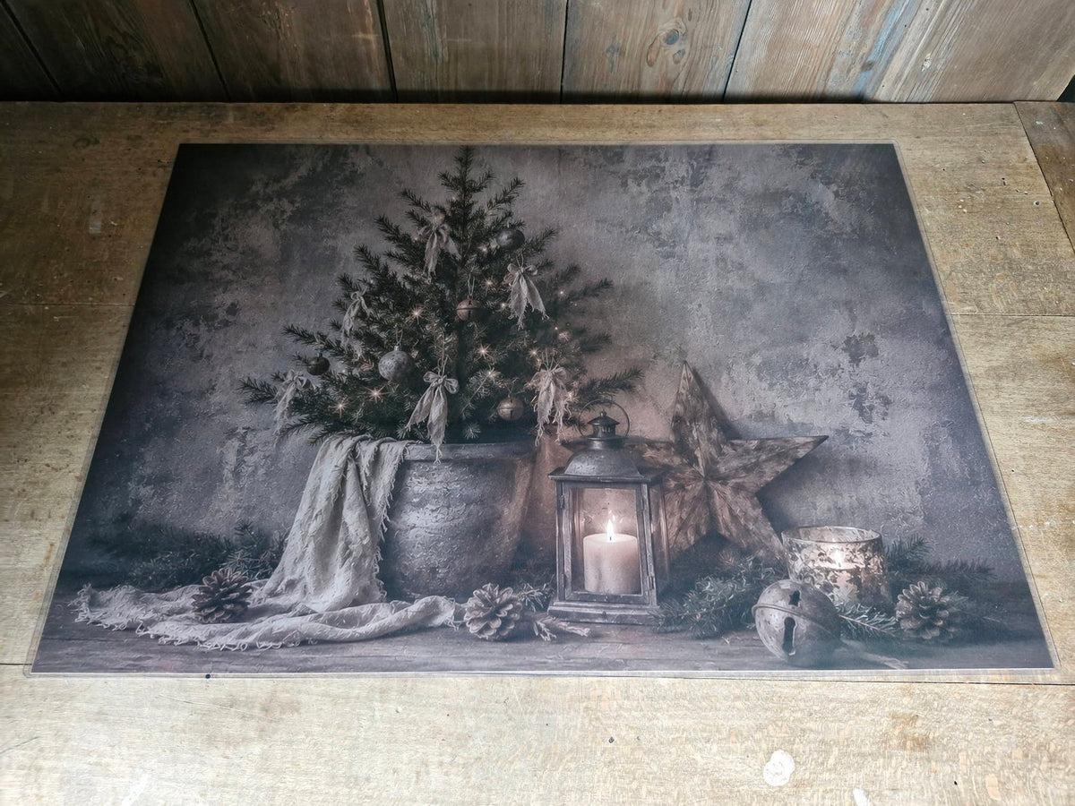 Placemat. Kerstboom bij lantaarn
