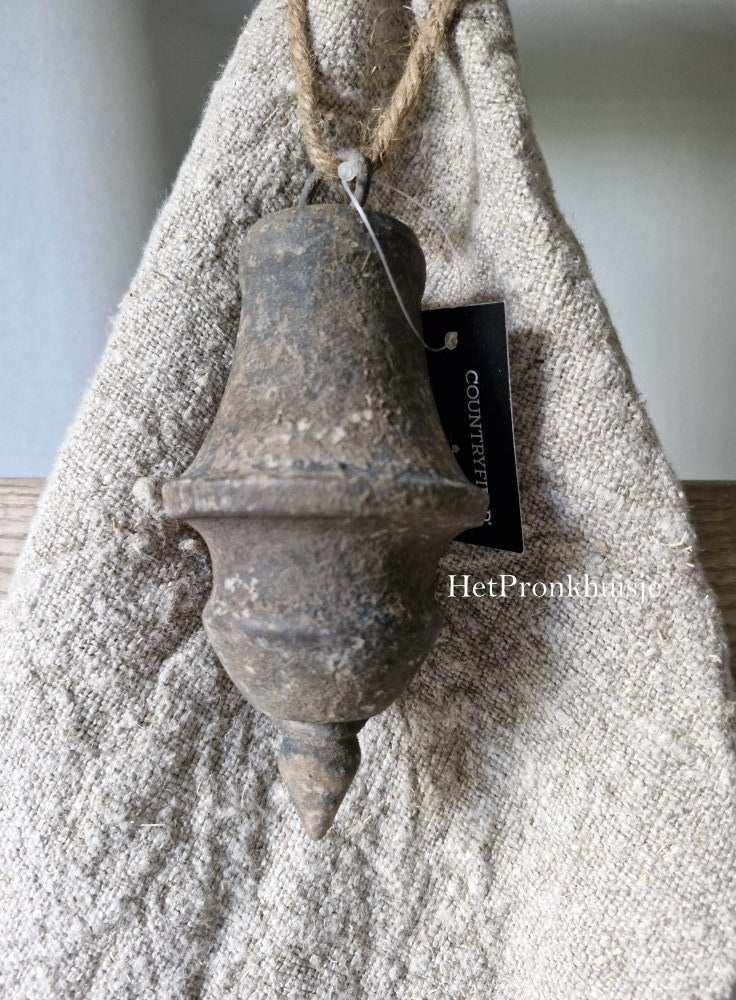 Sobere metalen hanger