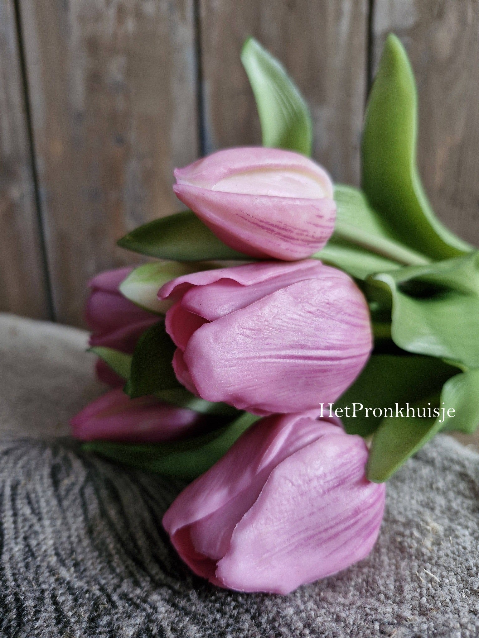Tulpen. Donker roze. 7 Stelen