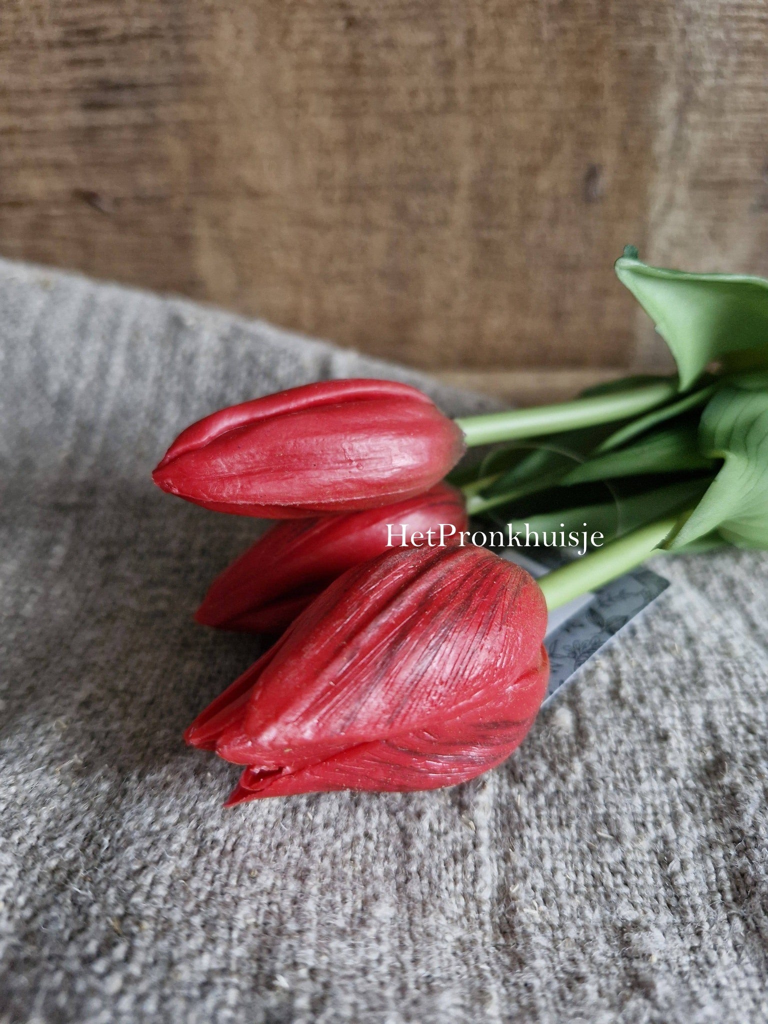 Tulpen. Rood. 3 Stelen