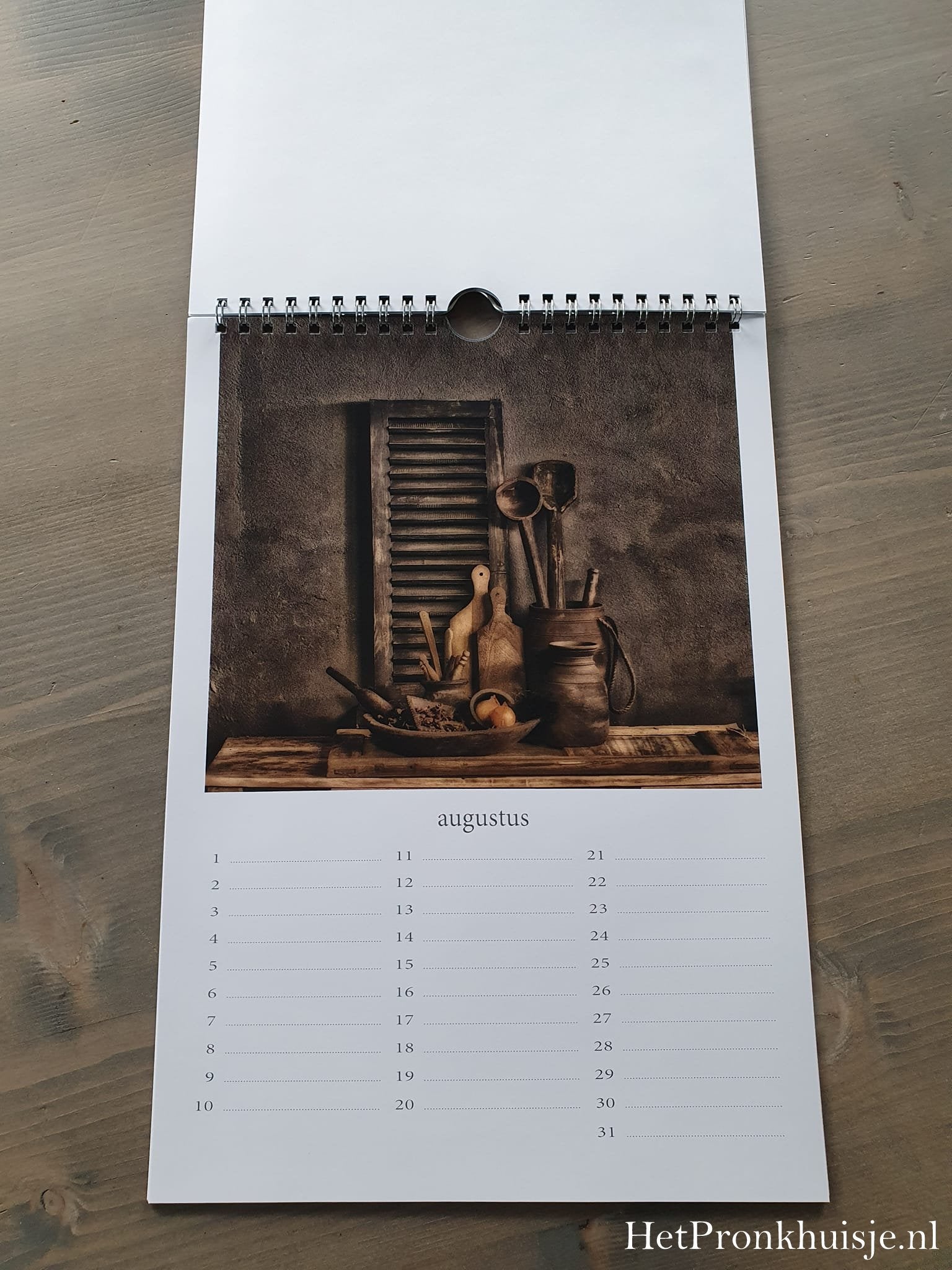 Verjaardagskalender. Keukengerei