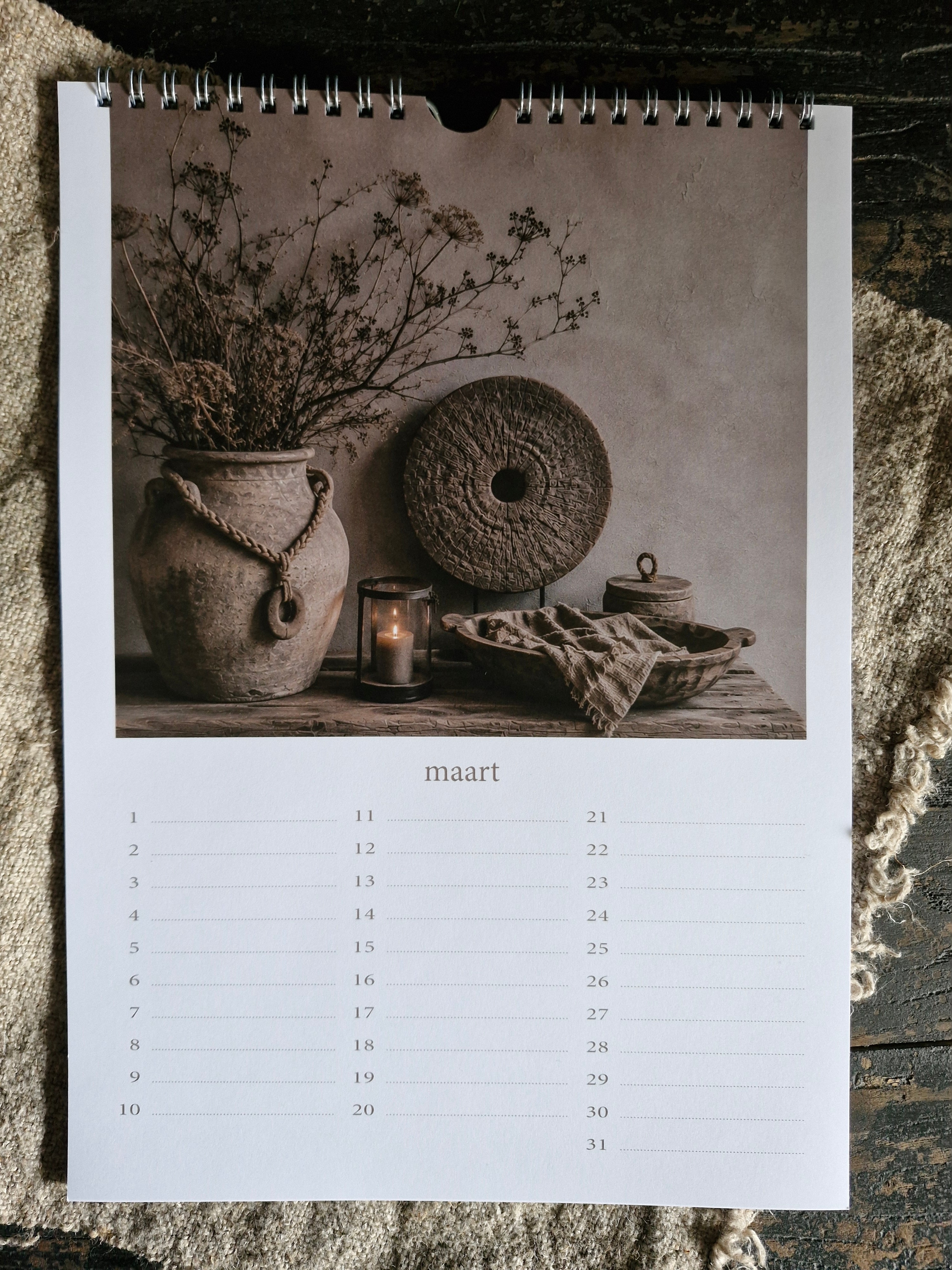 Kalender. Doorkijk raam