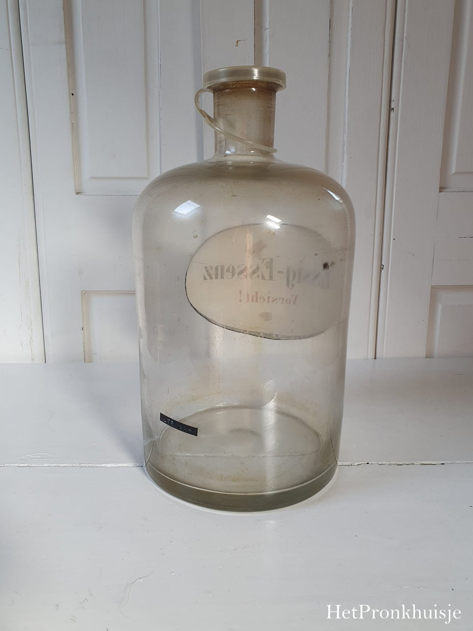 Apothekersfles met etiket