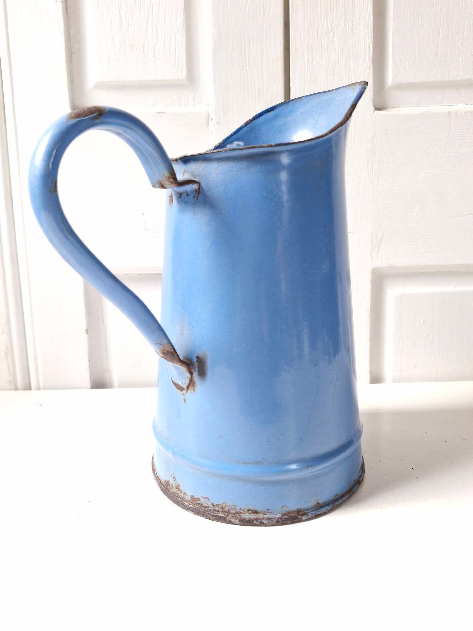 Blauw emaille kan