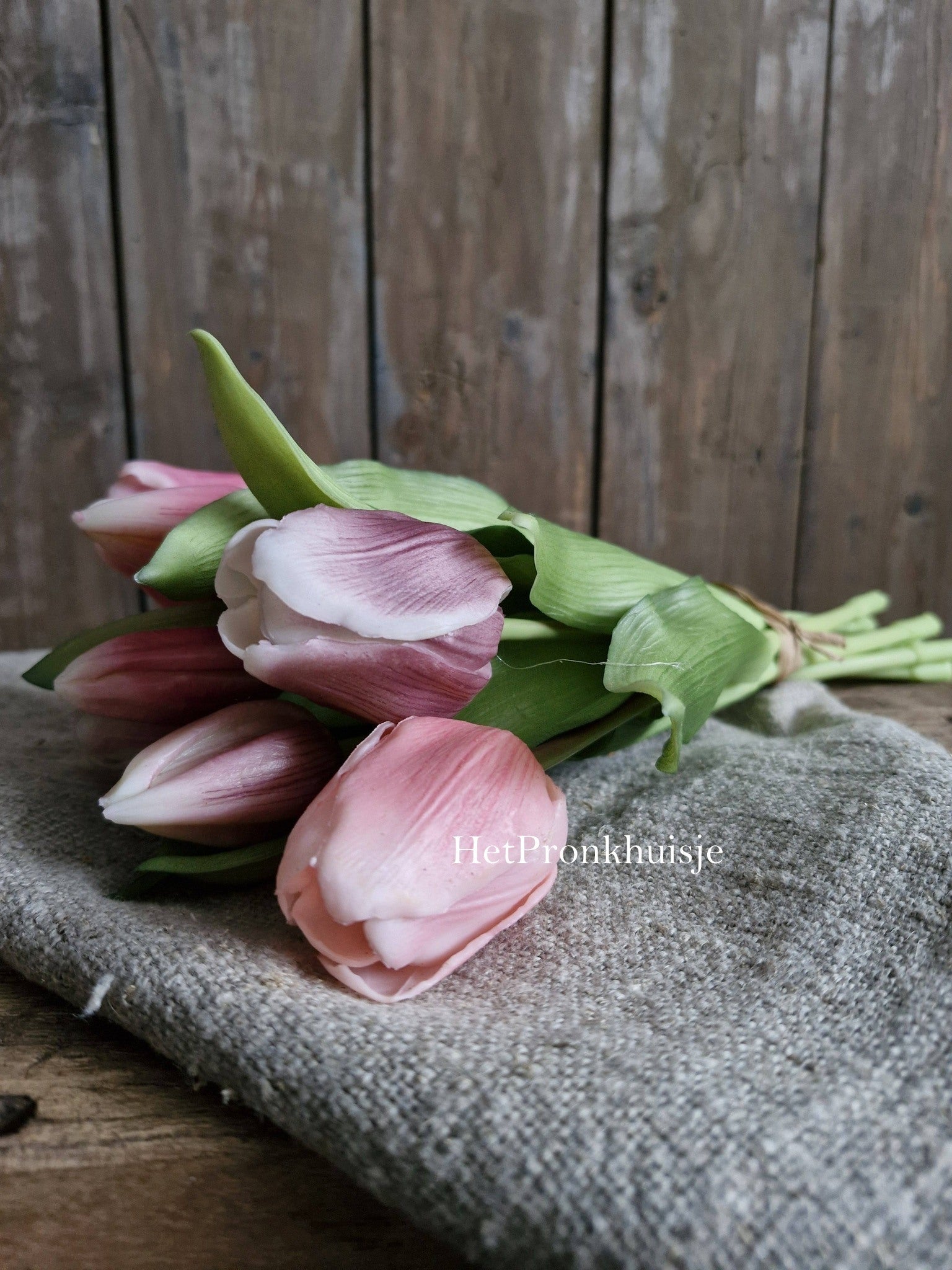 Bos tulpen. Mix roze paars