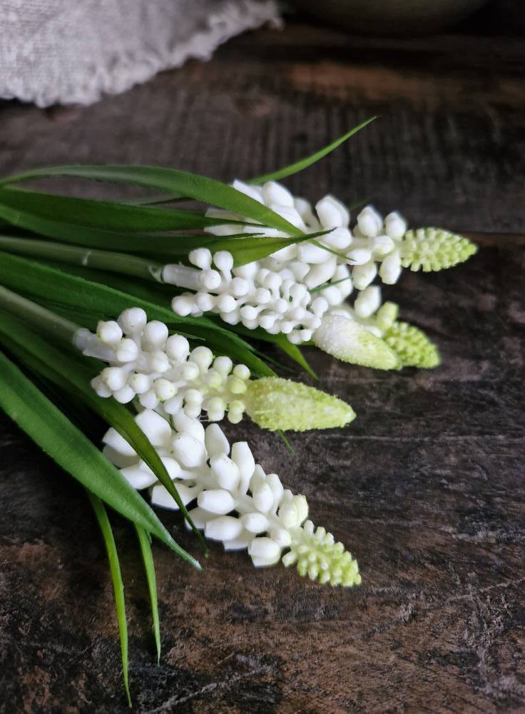 Bosje witte druifjes