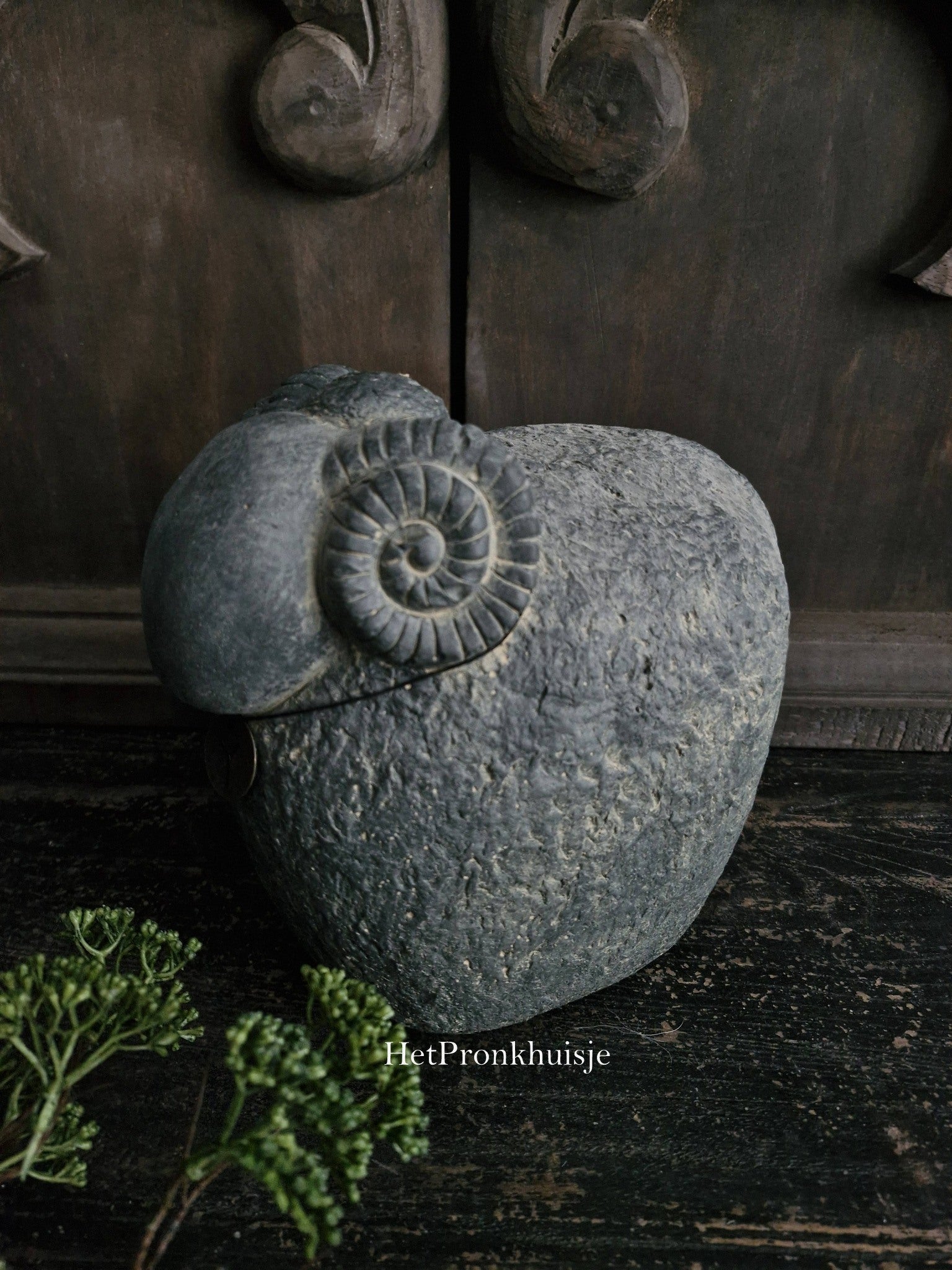 Brynxz Sheep wit horn. Majestic vintage