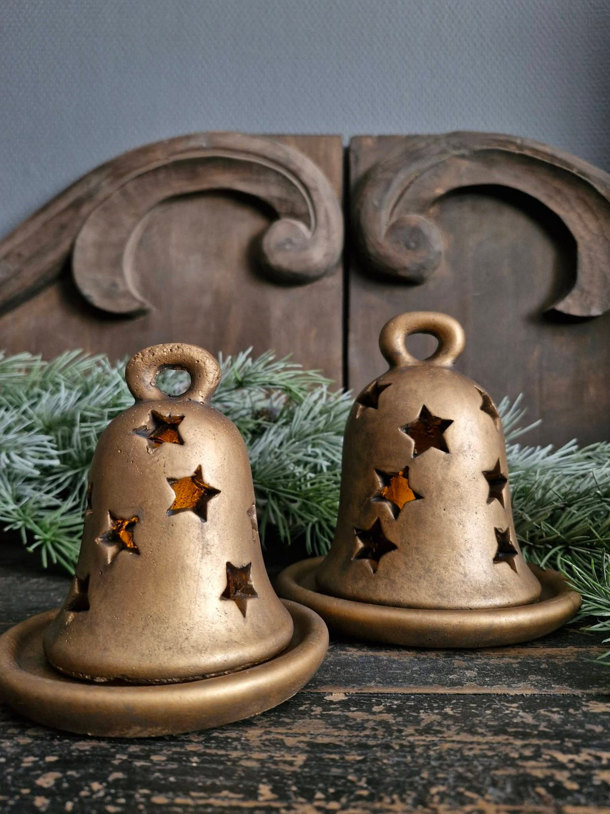 Brynxz. Set 2. Jinglebells tealightcup. Majestic gold