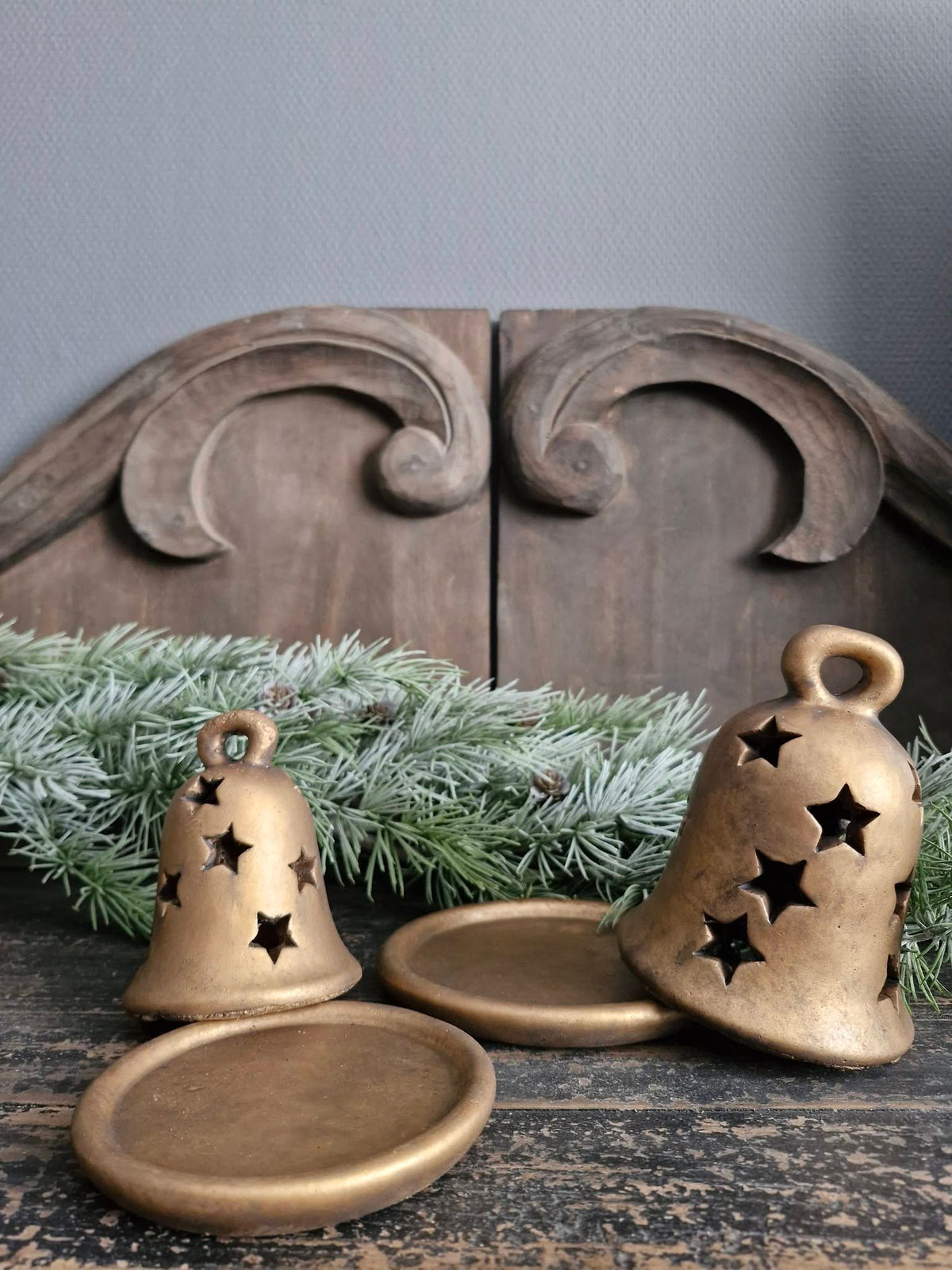 Brynxz. Set 2. Jinglebells tealightcup. Majestic gold