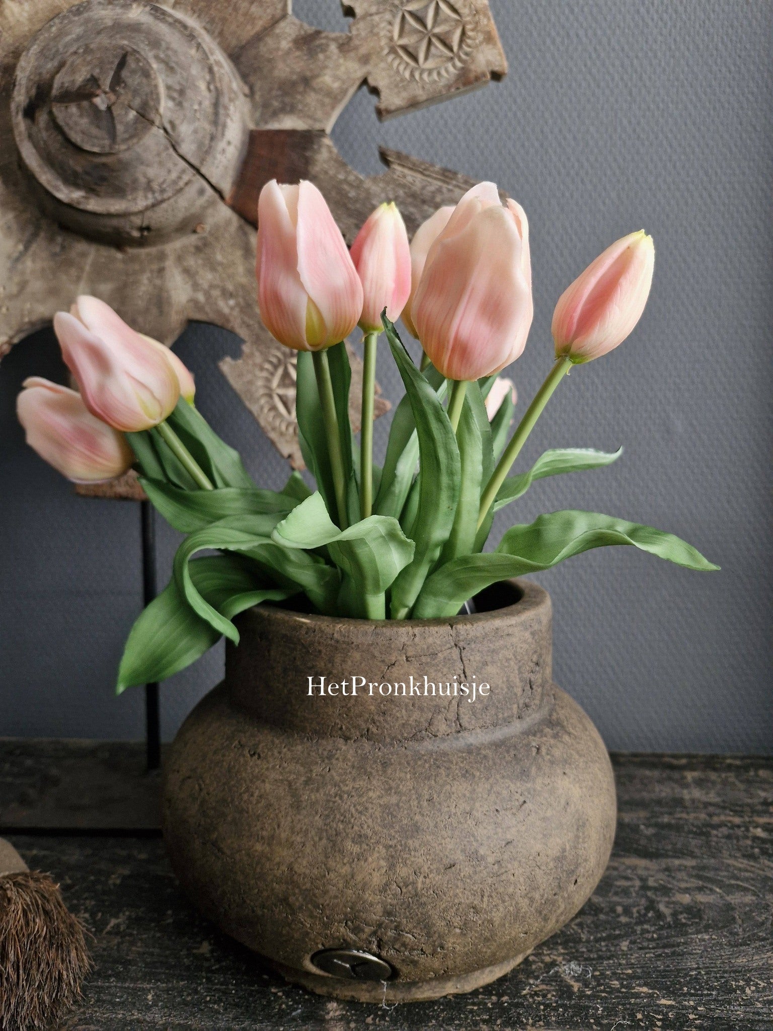 Countryfield. Kunst tulpen boeket. Zacht roze