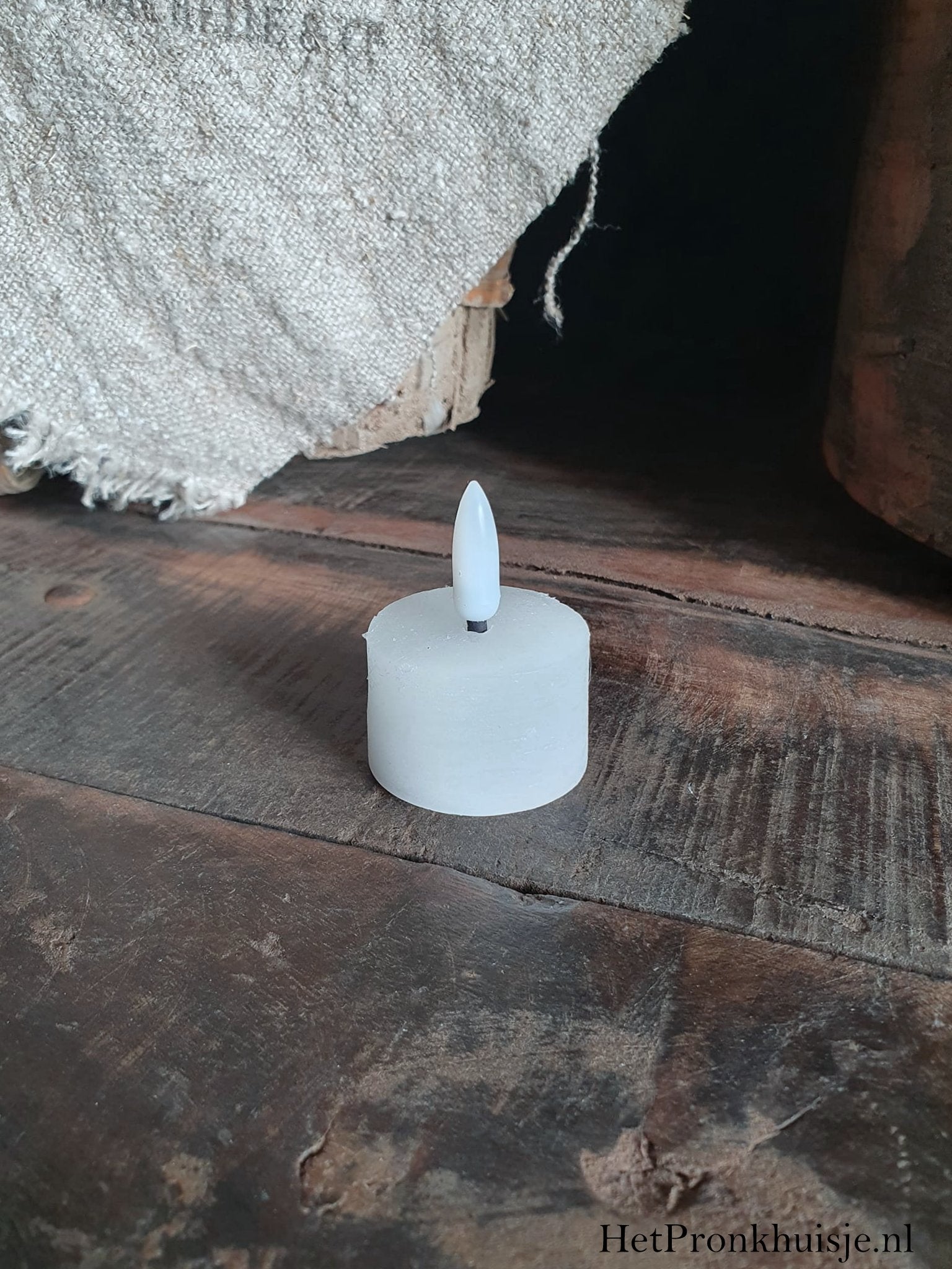 Countryfield. Led waxinelichtje. Wit