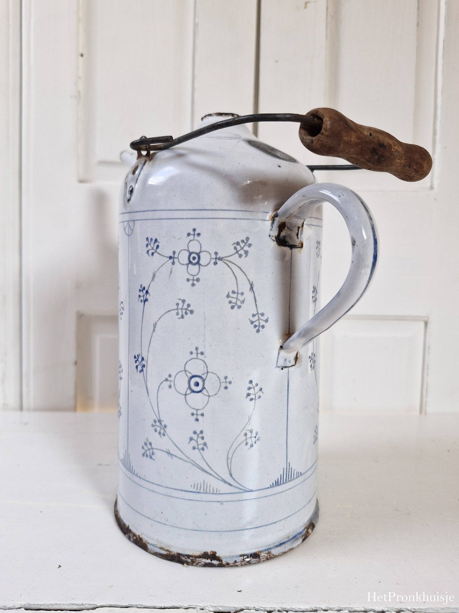 Emaille petroleumkan. Blauw saks