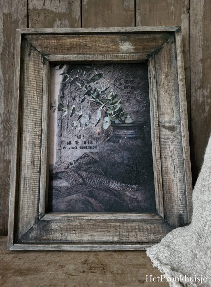 Eucalyptus tak in kruik met houten lijst