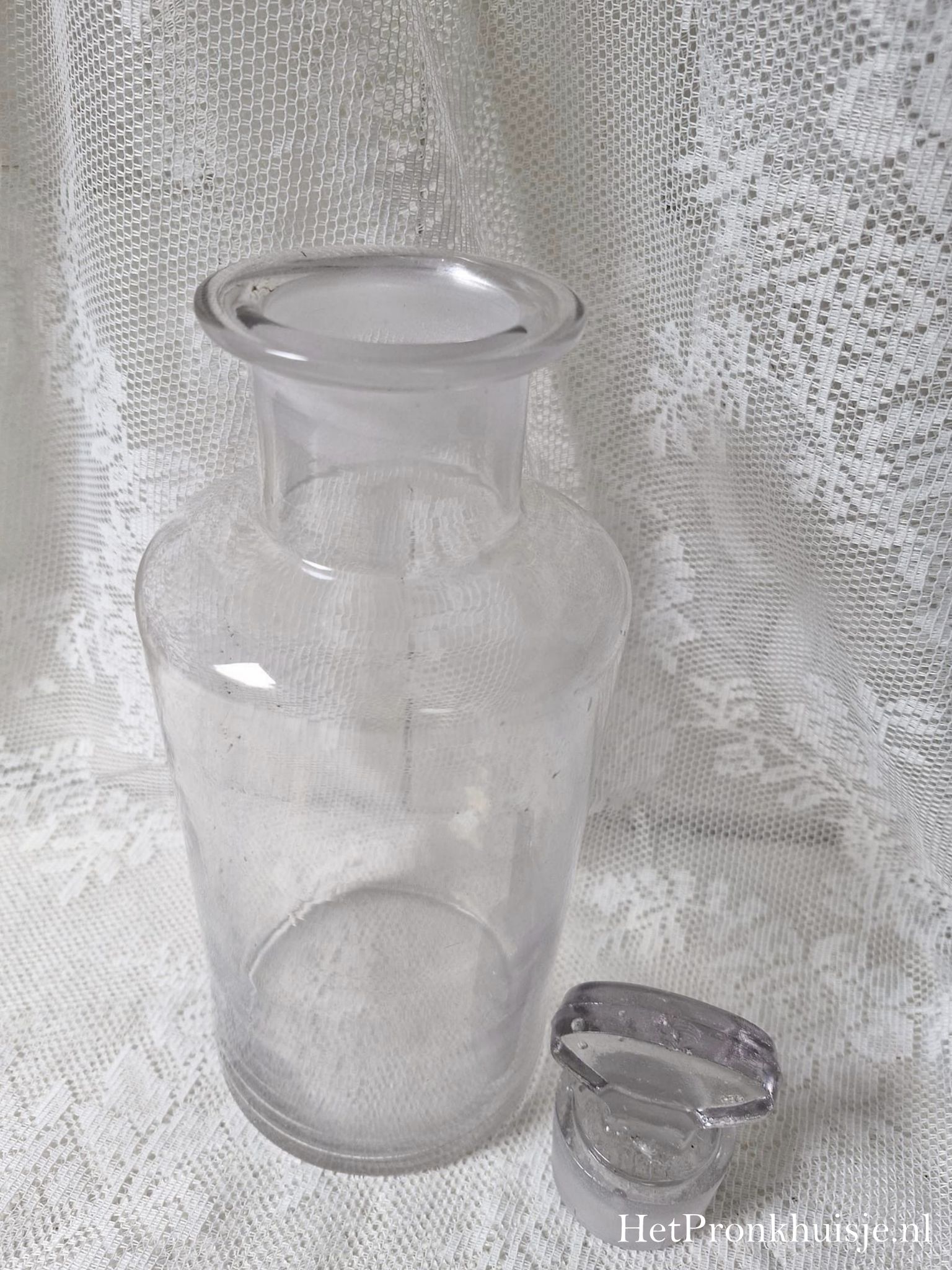 Glazen apothekerspot