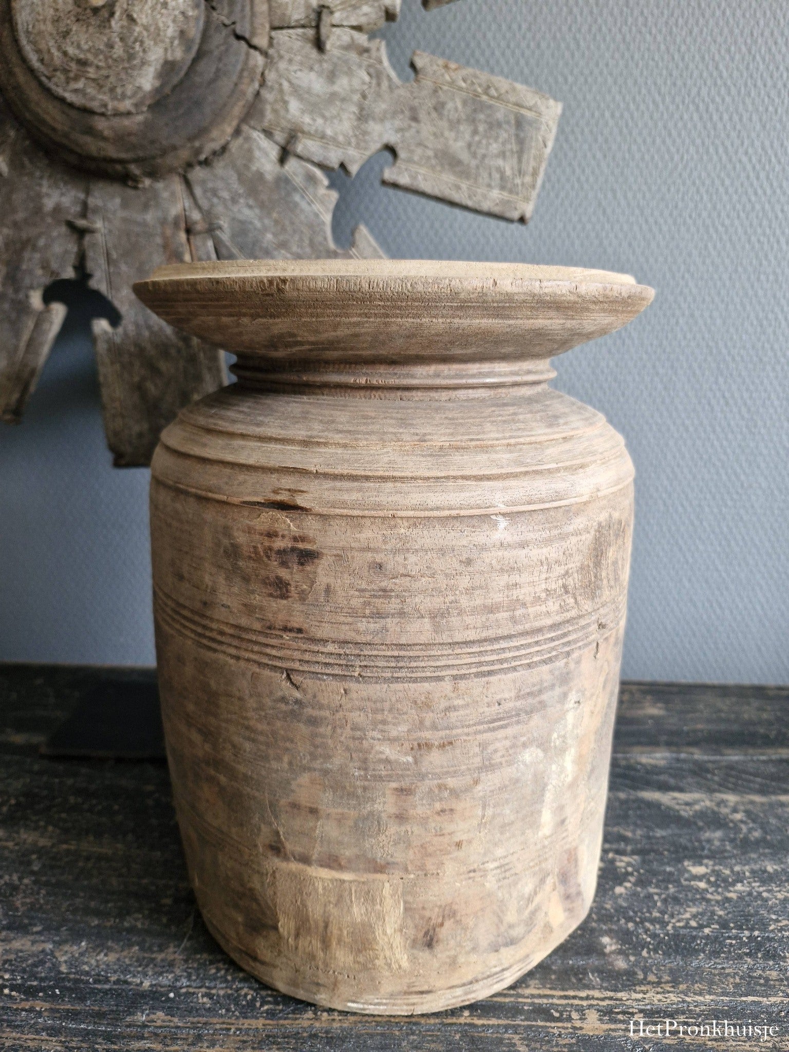 Grote houten kruik
