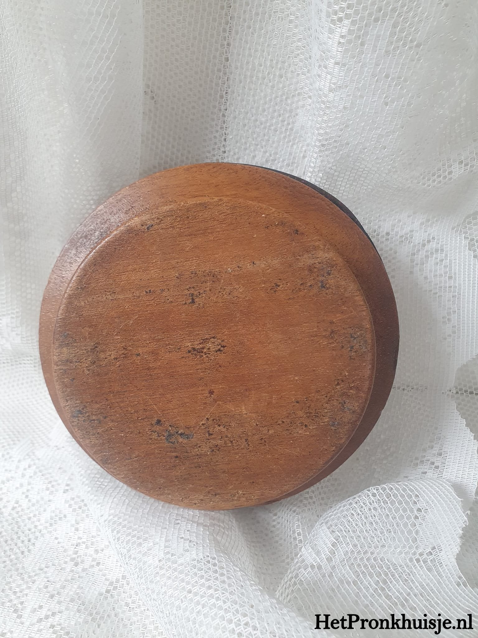 Houten deksel van kaasmal