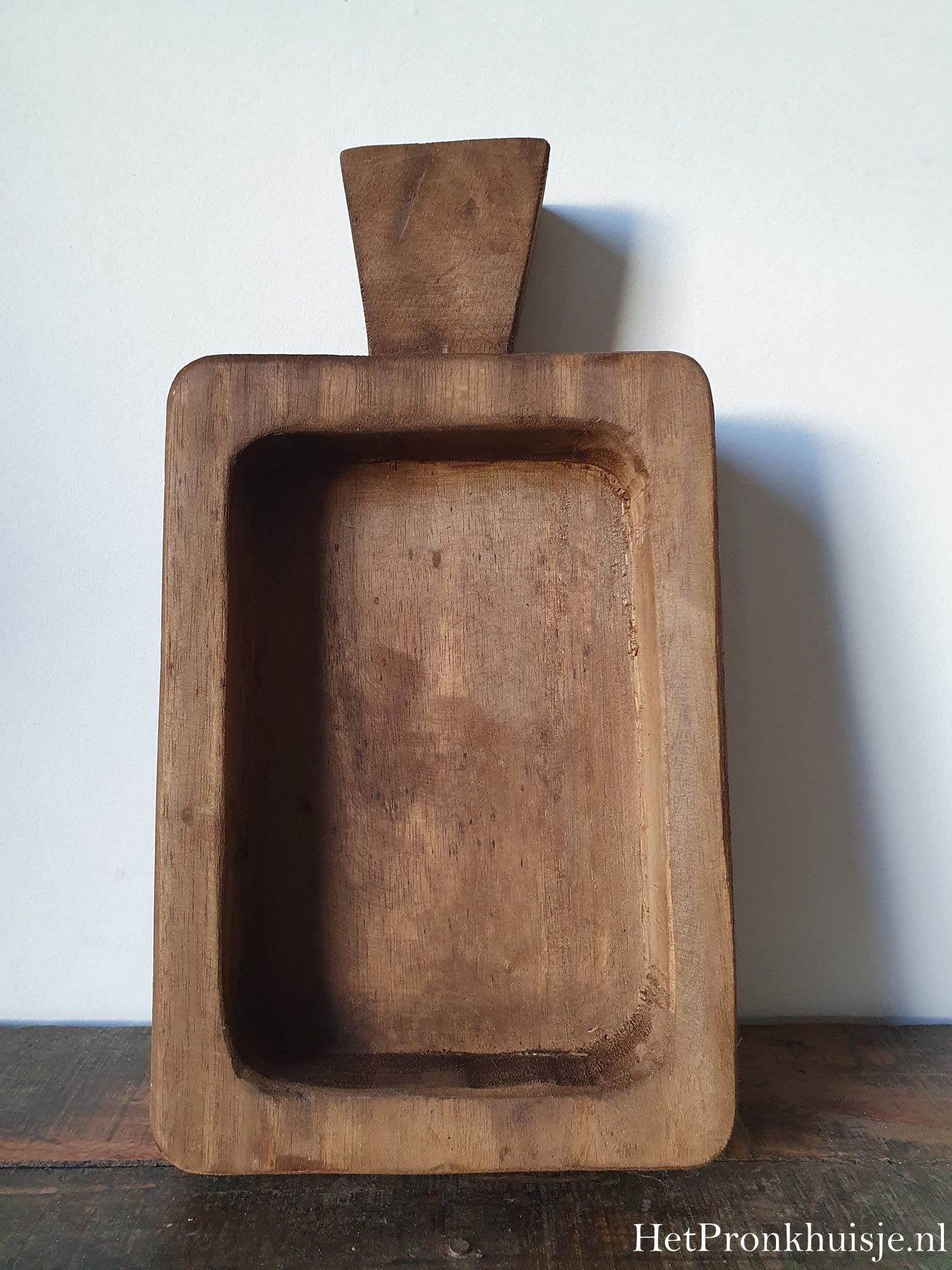 Houten dienblad met greep.