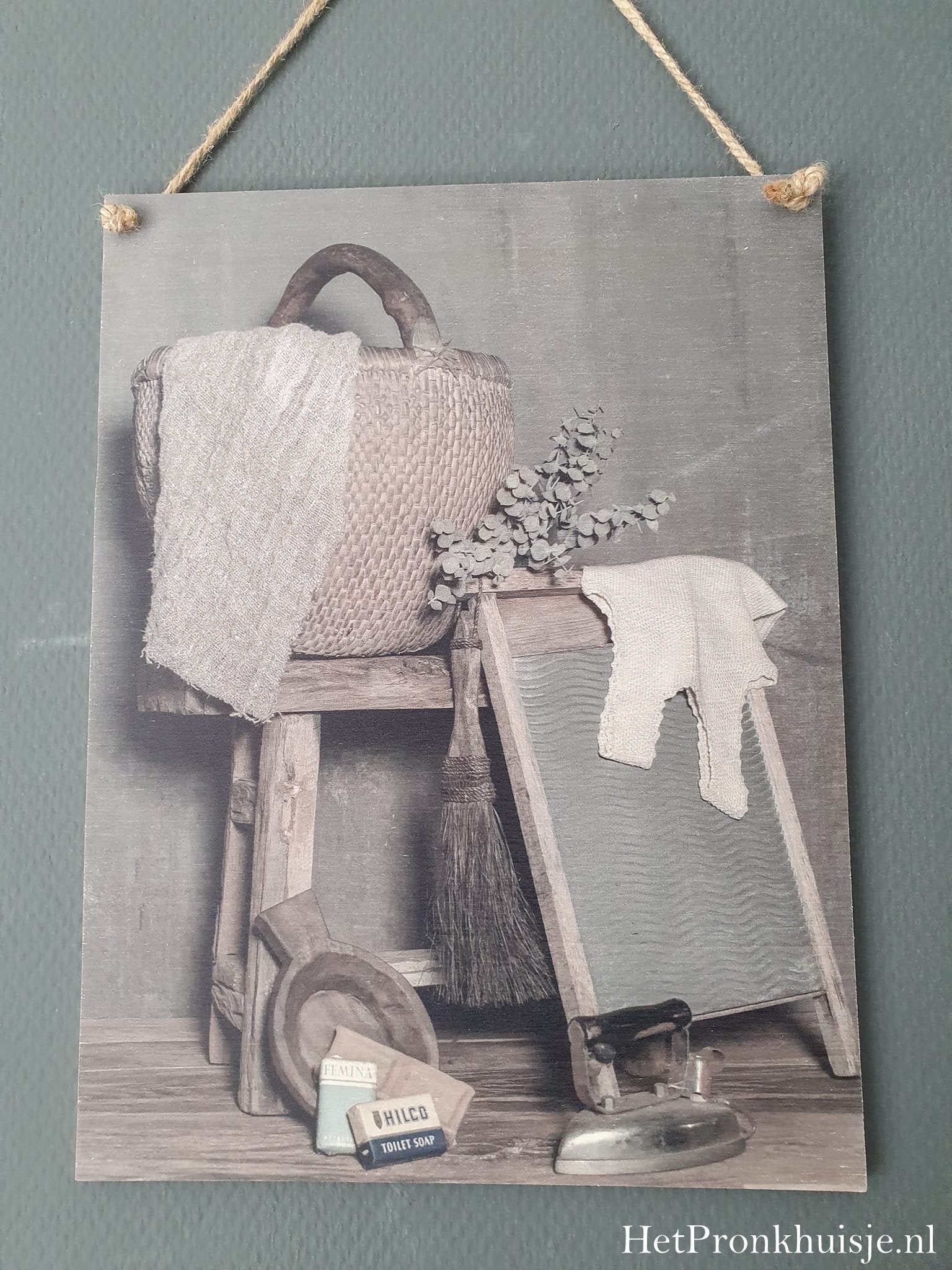 Houten wandbord. Wasbord