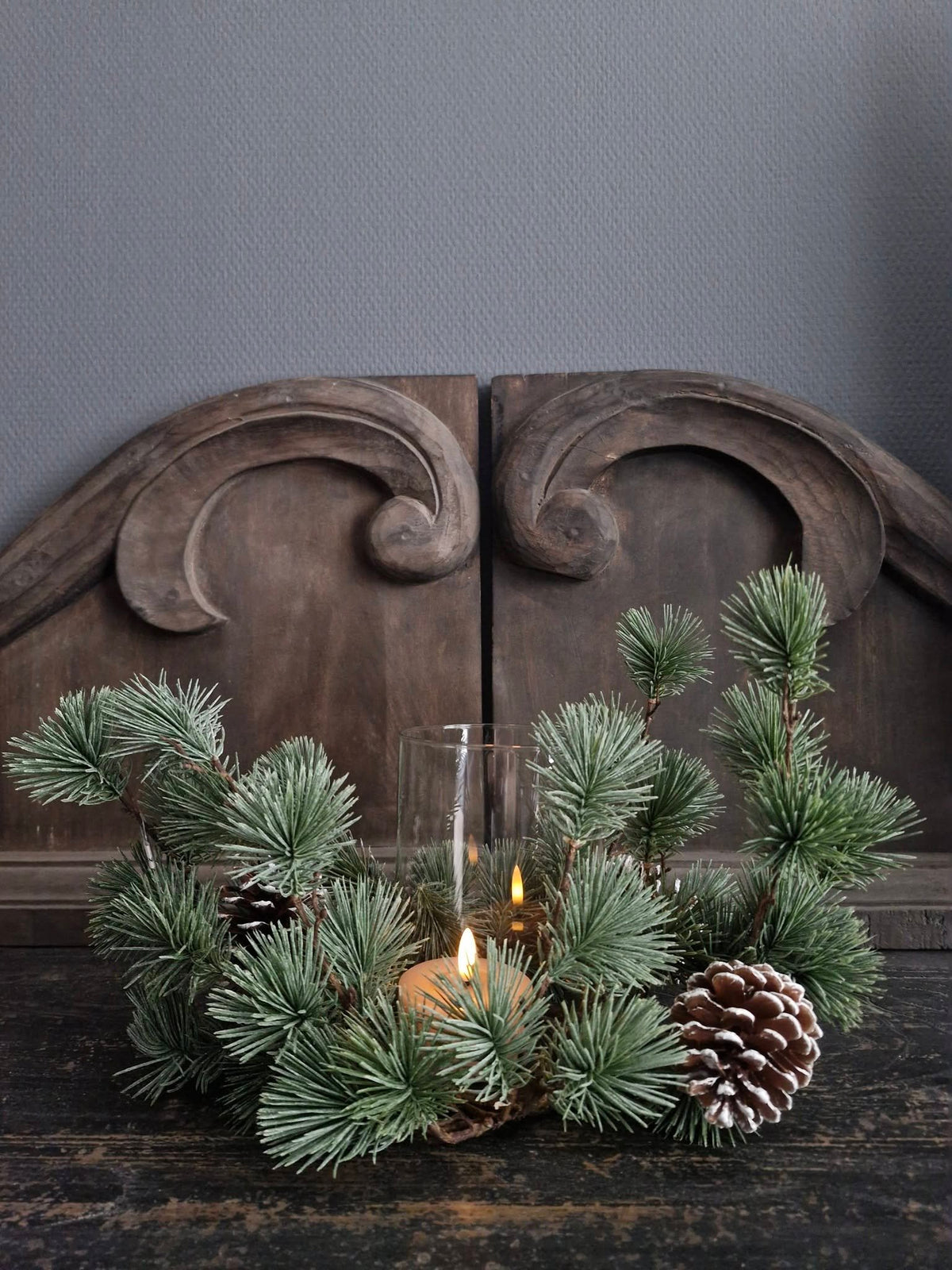 Larix windlichtkrans dennenappel. Groot