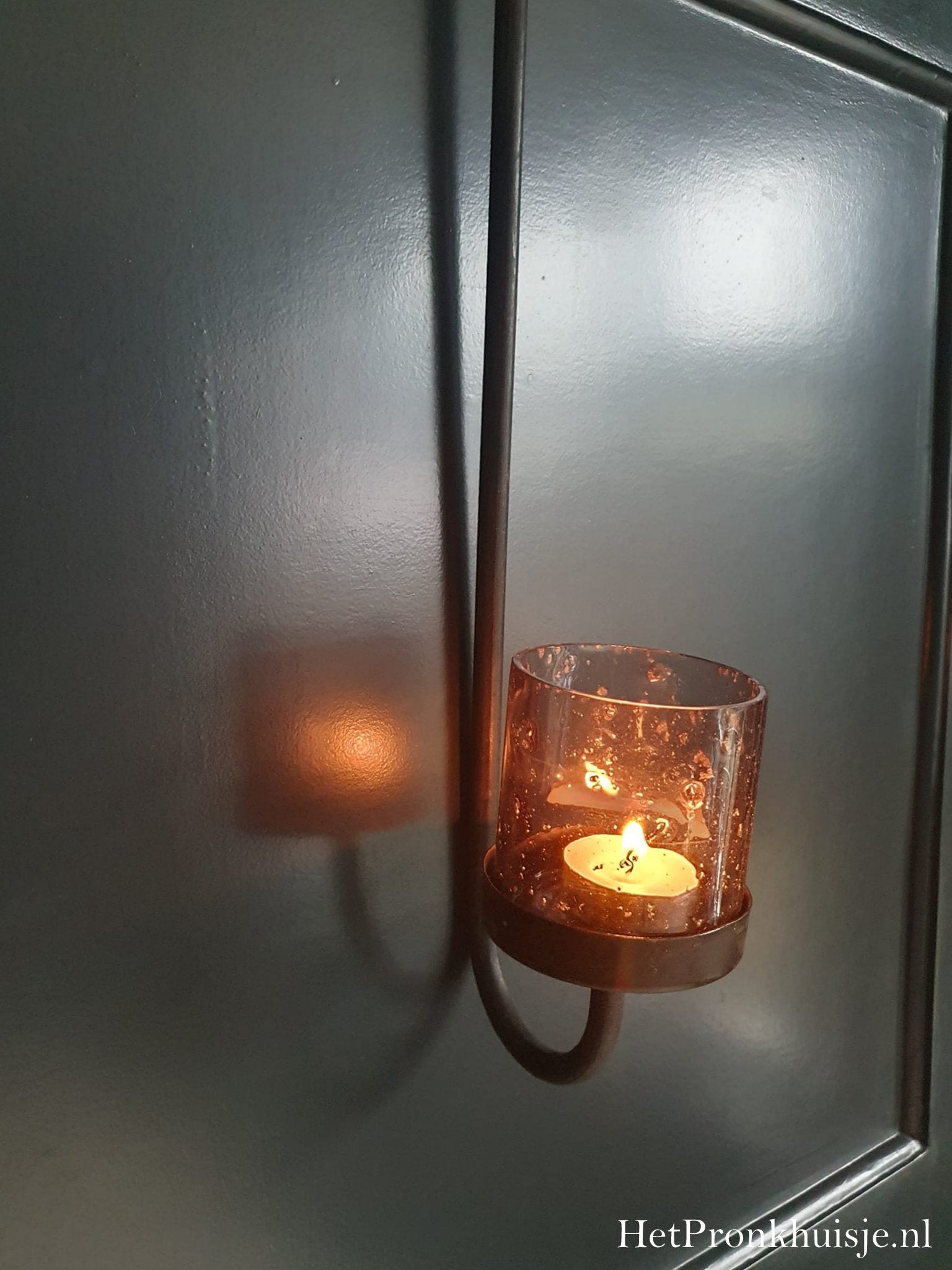 Luik hanger voor waxinelichtje.