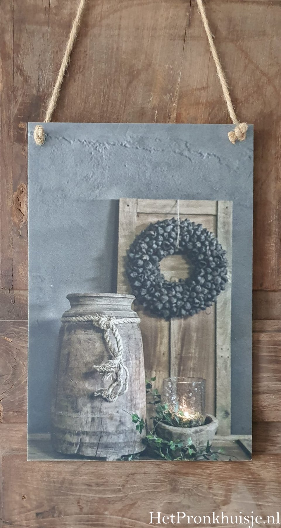 Muurbordje. Krans aan luik. 20x30