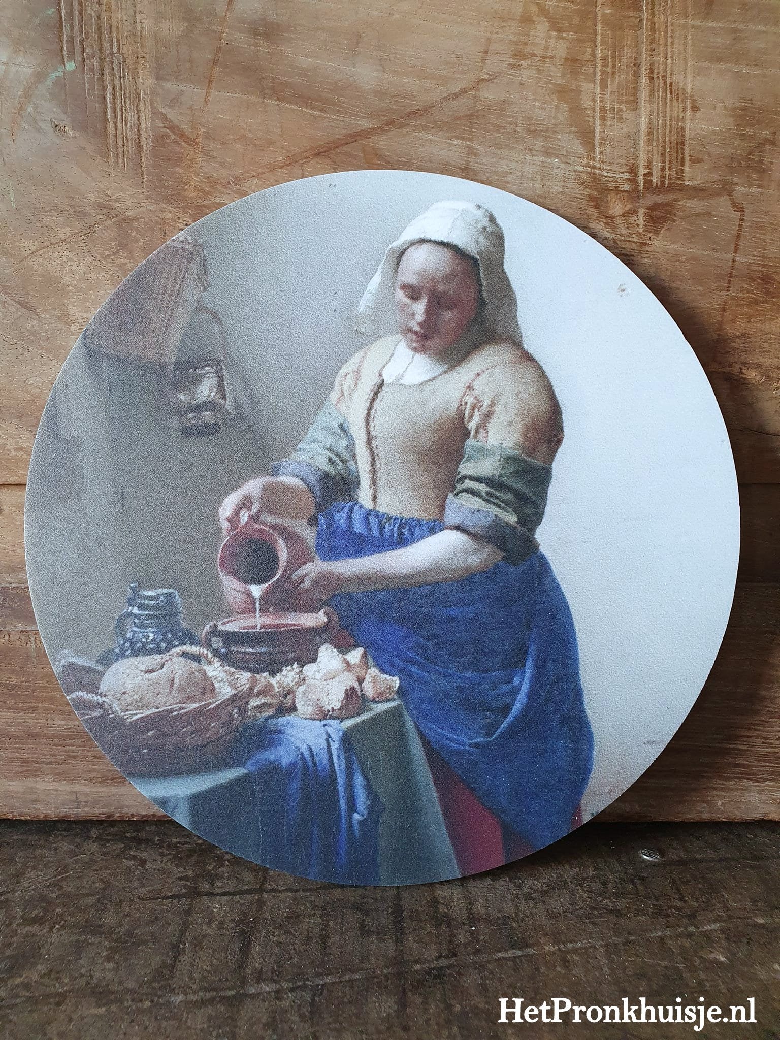 Muurcirkel. Melkmeisje.