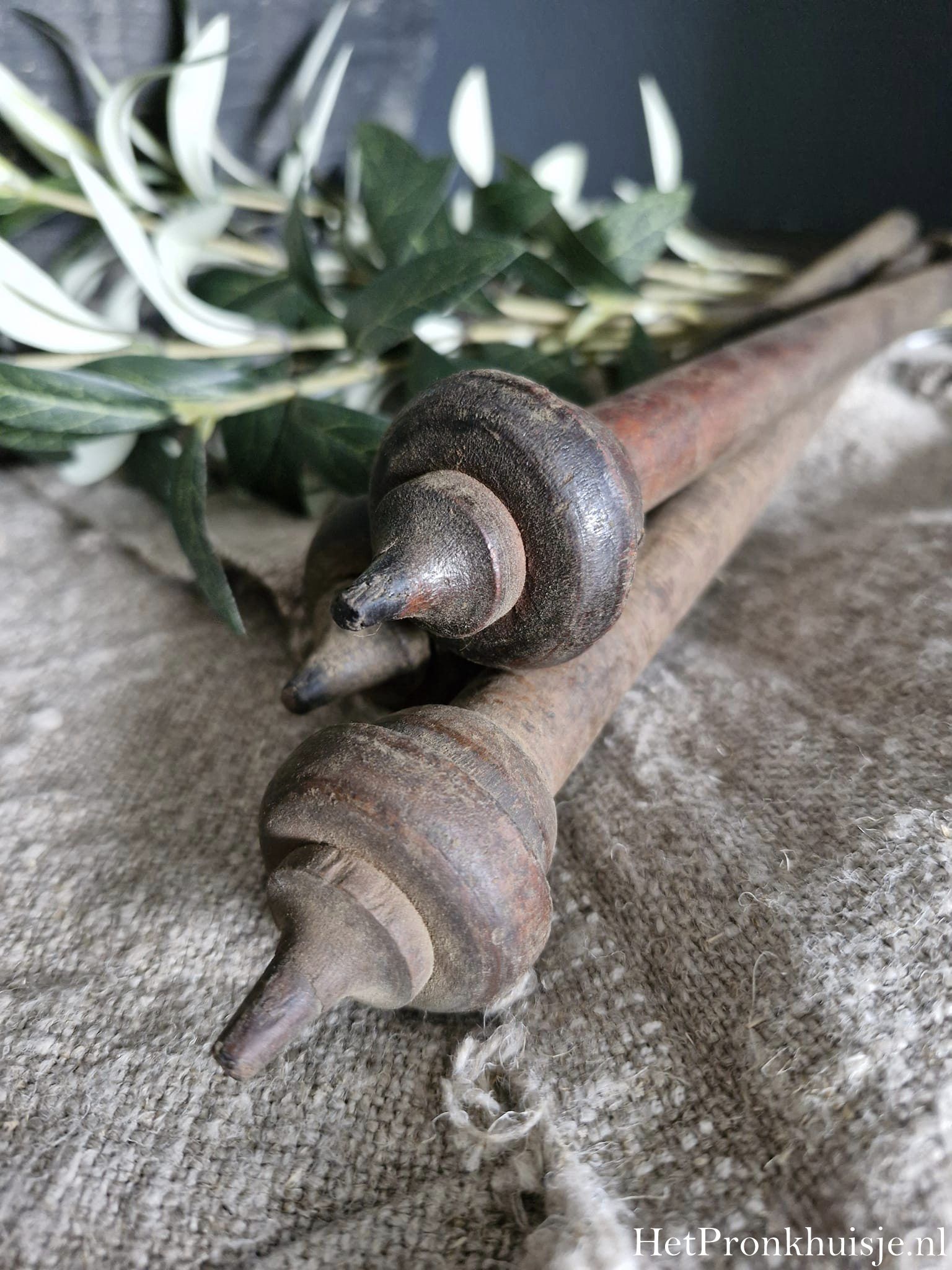 Oude houten spindel