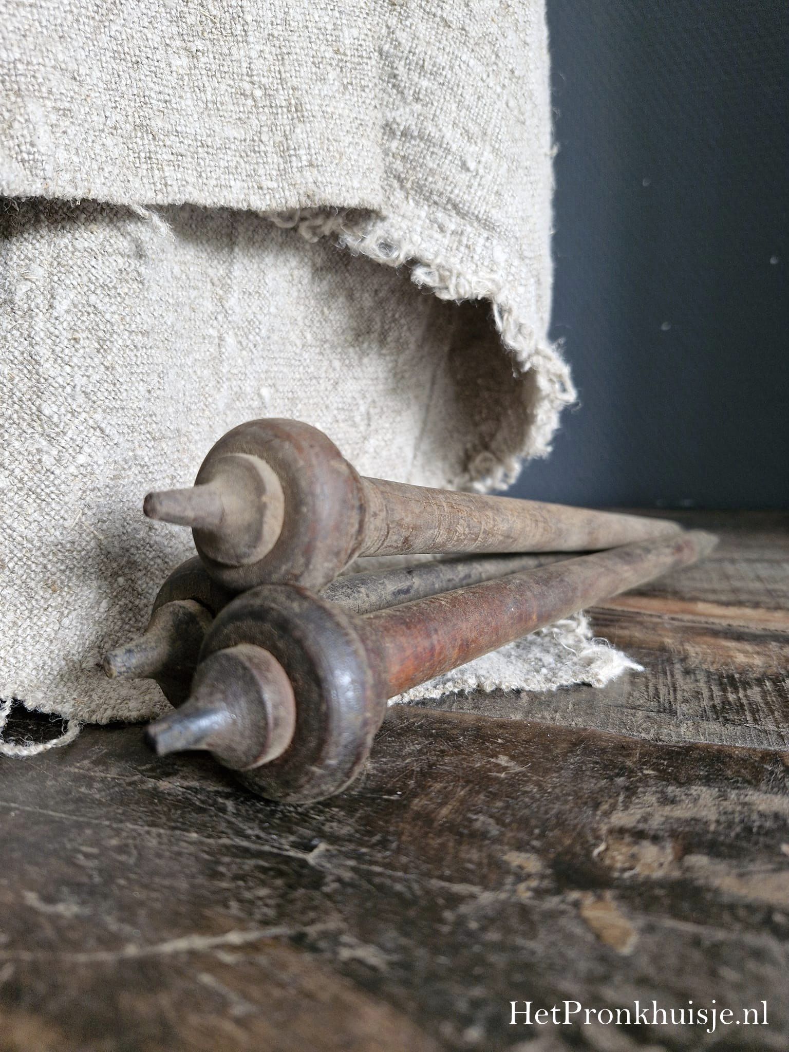 Oude houten spindel