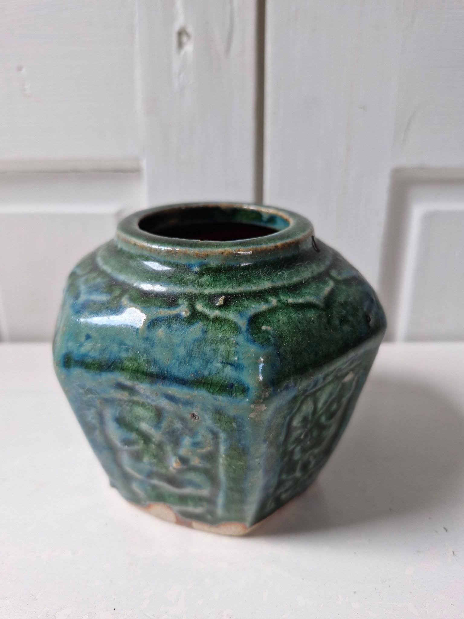 Oude grespot. Blauw groen