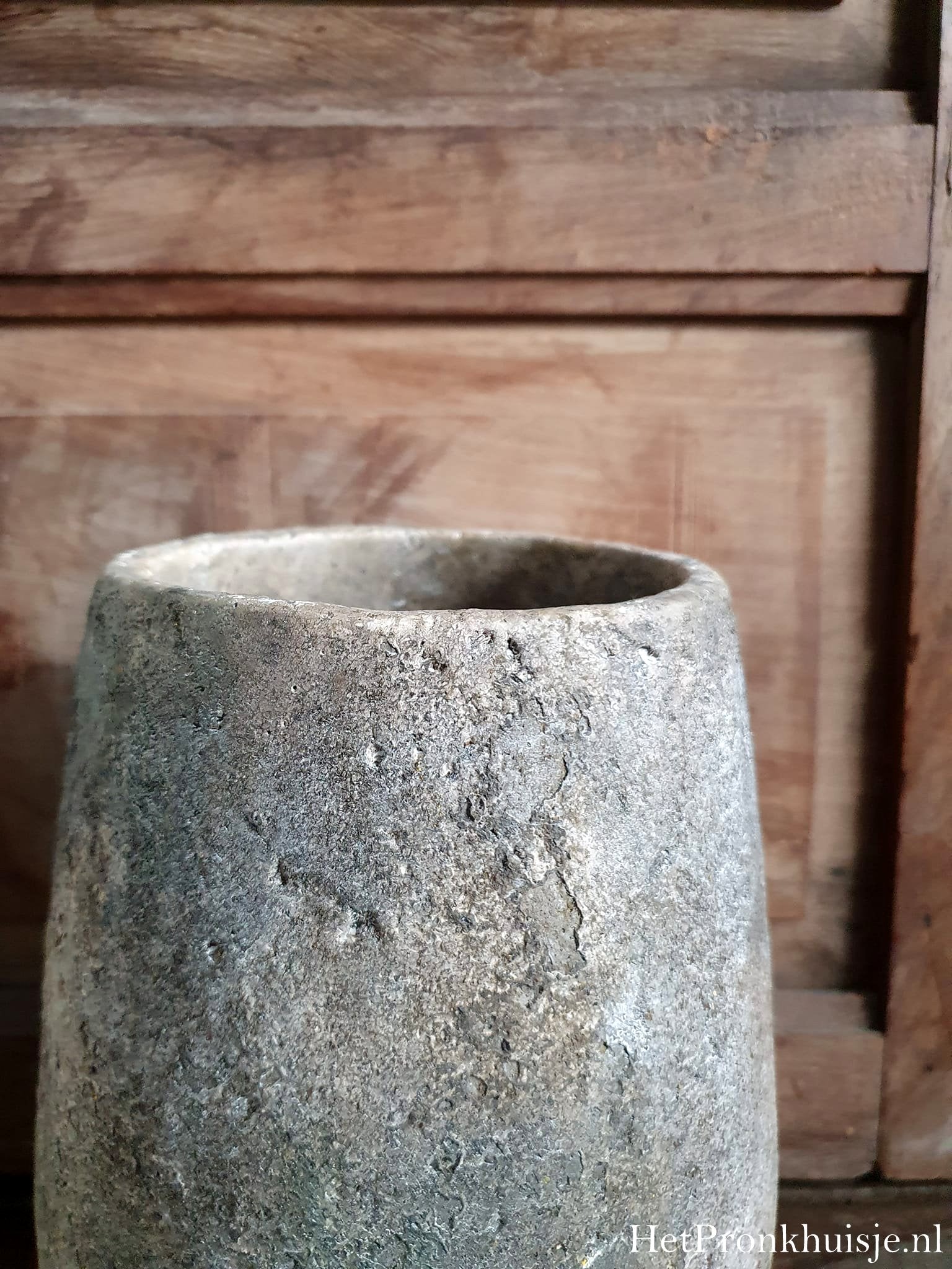 Pot beton look. Small