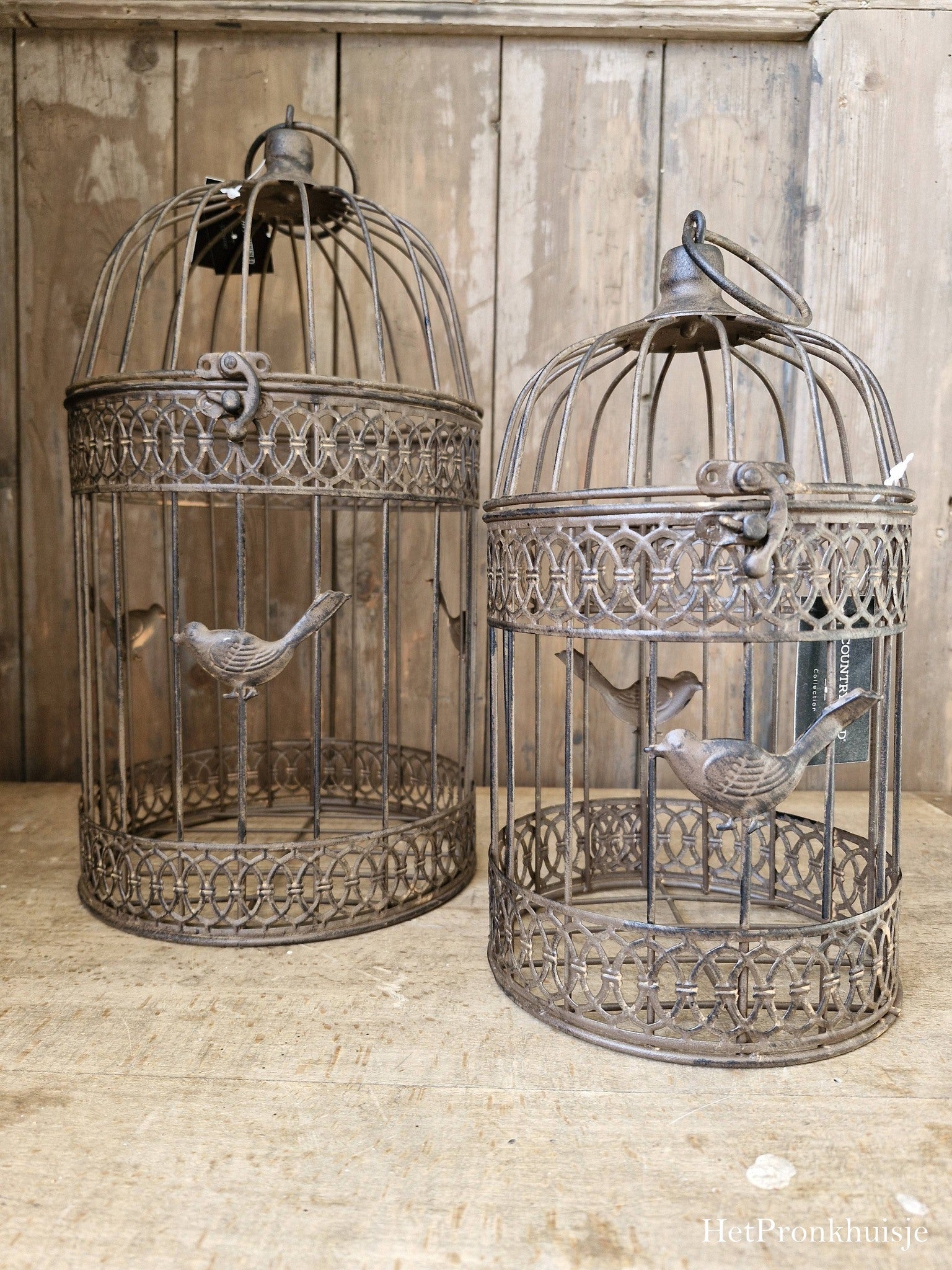 Set van 2 metalen kooitjes