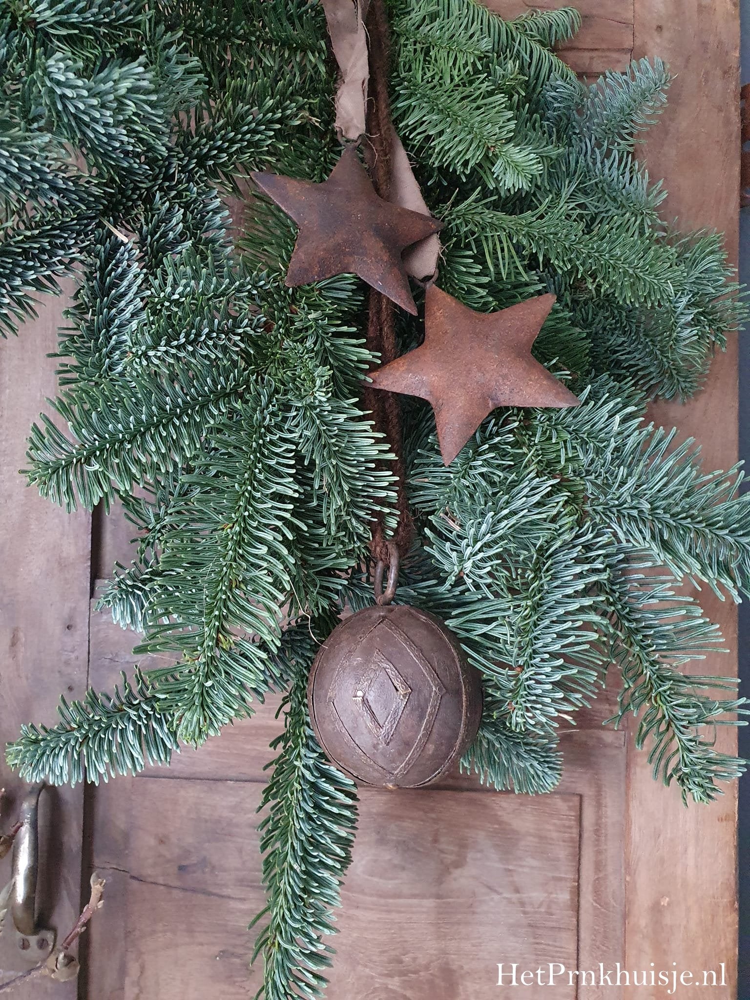 Sobere hanger met sterren. Nr2
