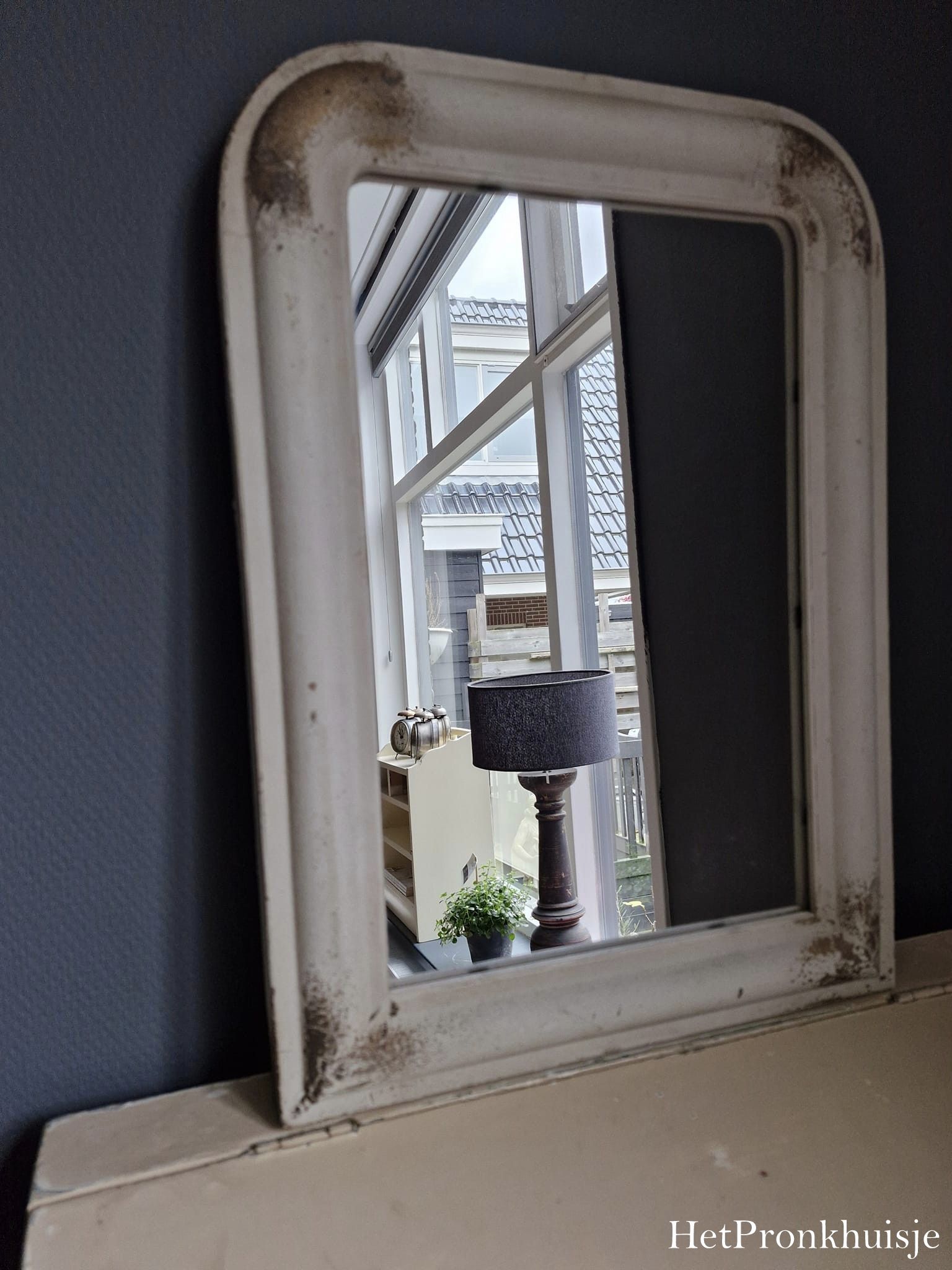 Spiegel in oude uitstraling